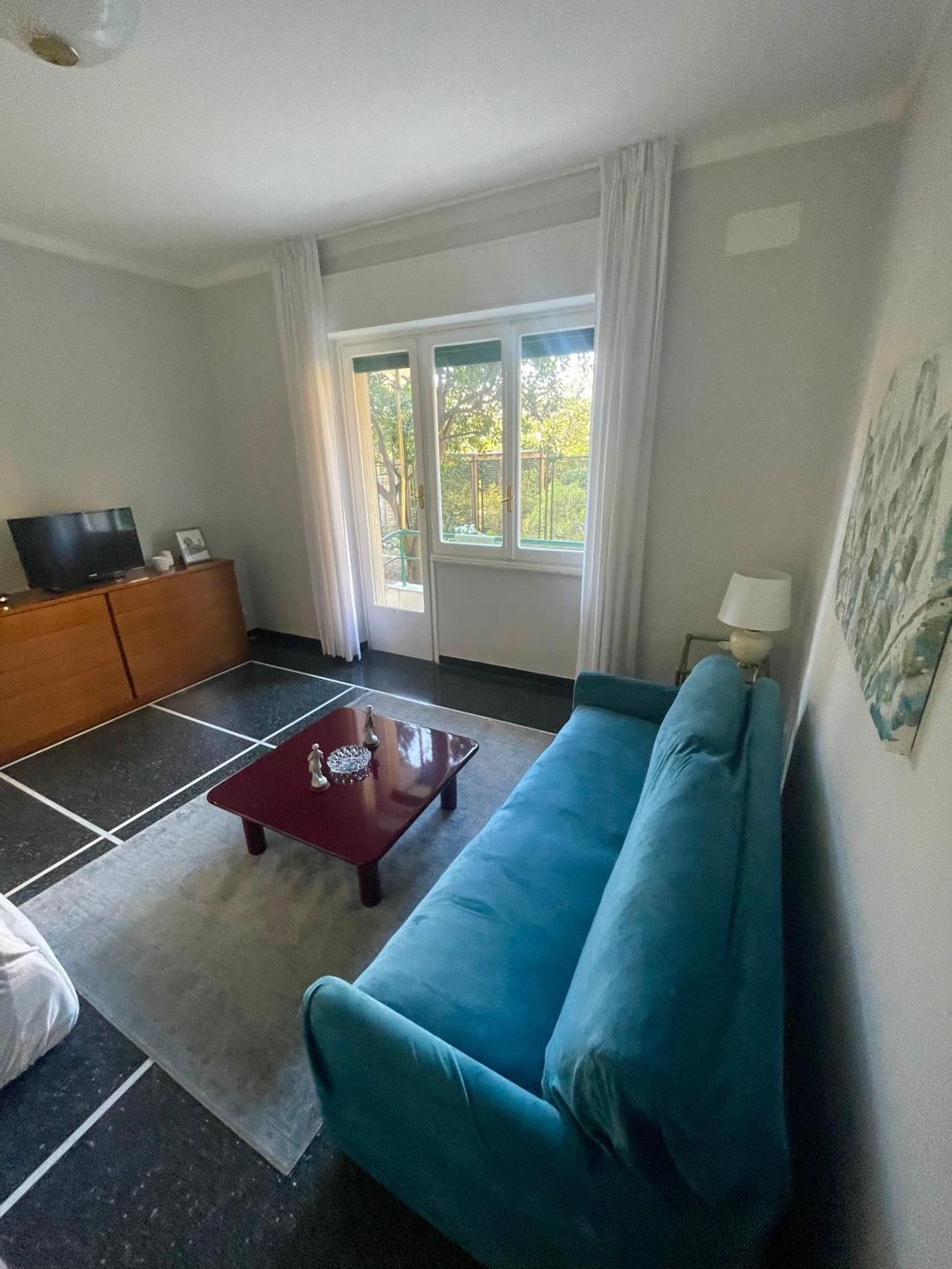 Casa di Aldo: una casa nel centro di Nervi.