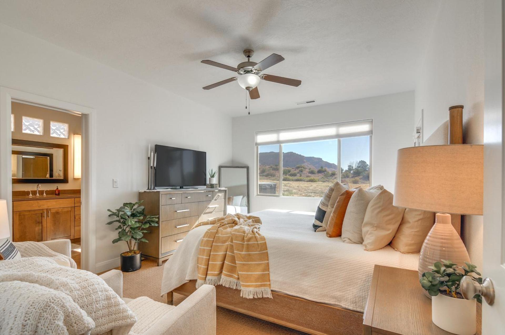 Zion Area Home with Scenic Views and Private Hot Tub!