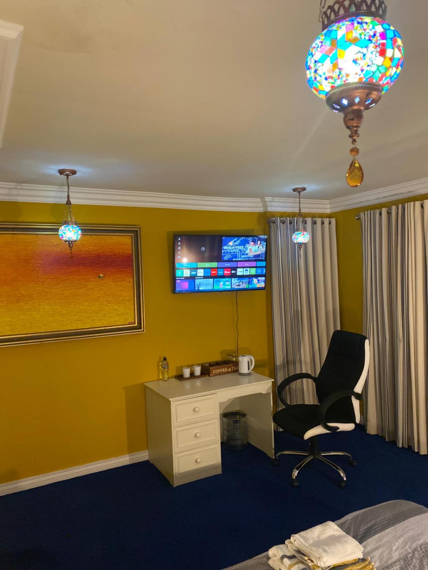 Queen Room with Garden View