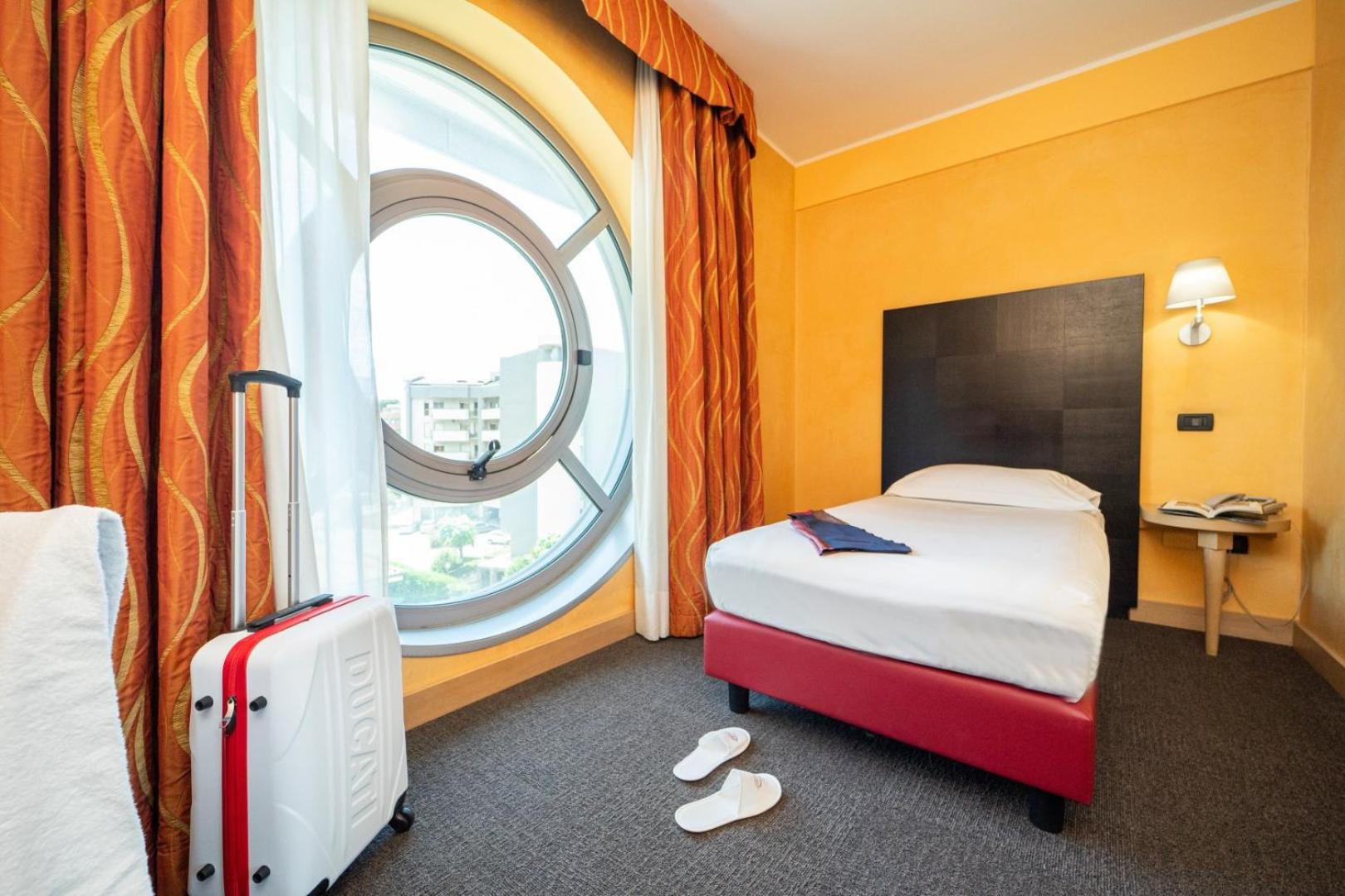 Double Room Single Use