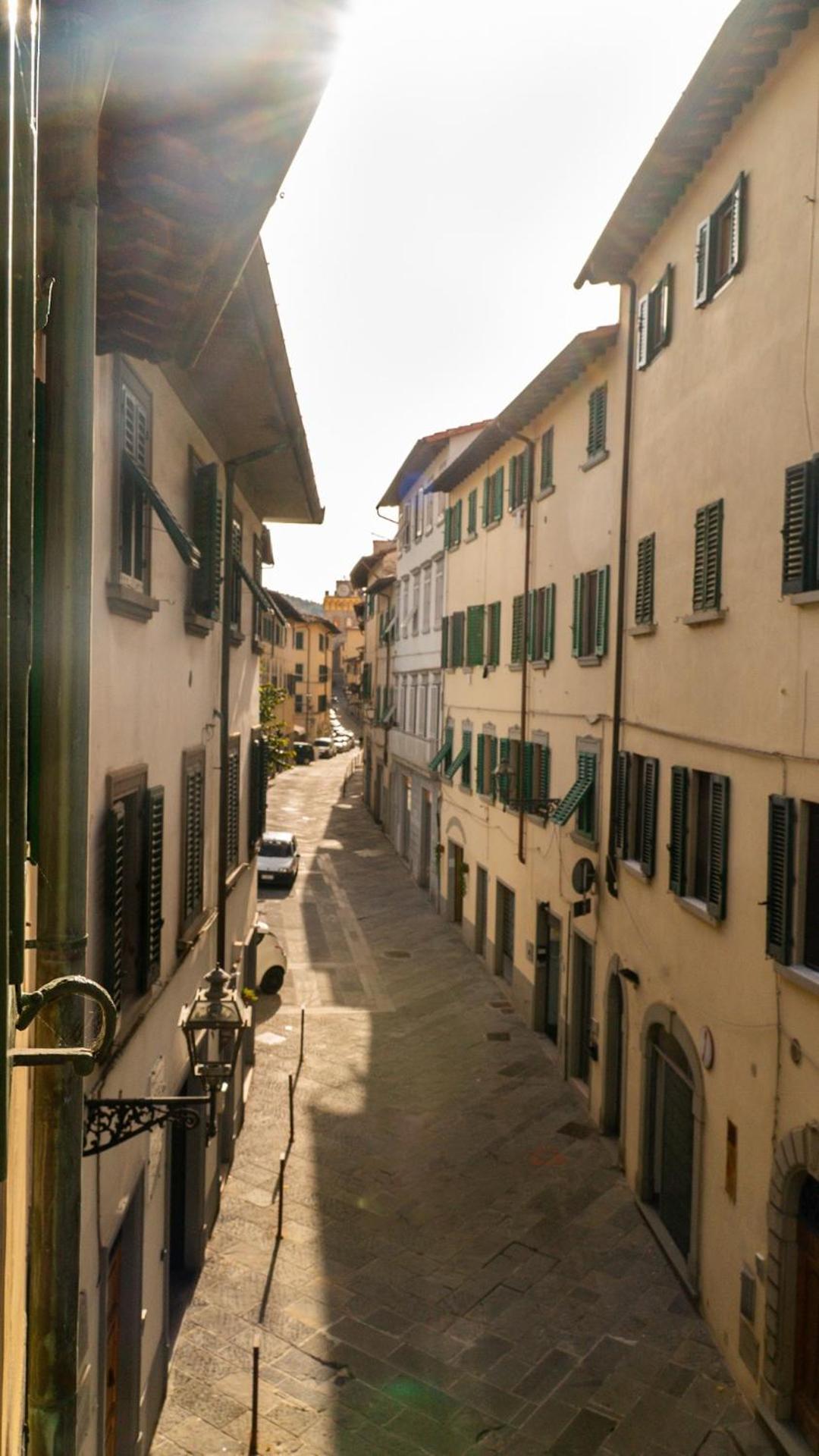 casa miranda - terrace on the river near Florence