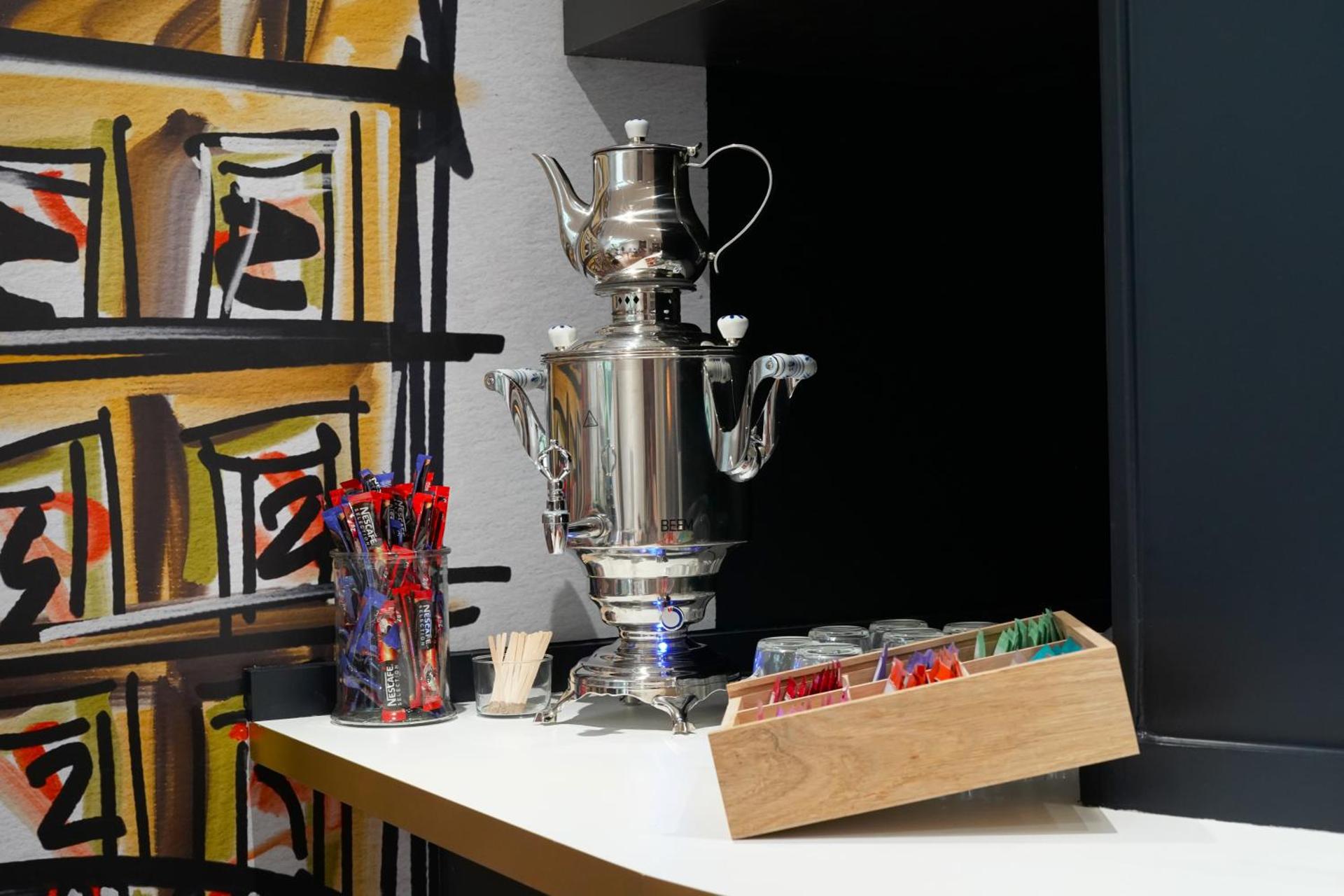 Coffee/tea facilities