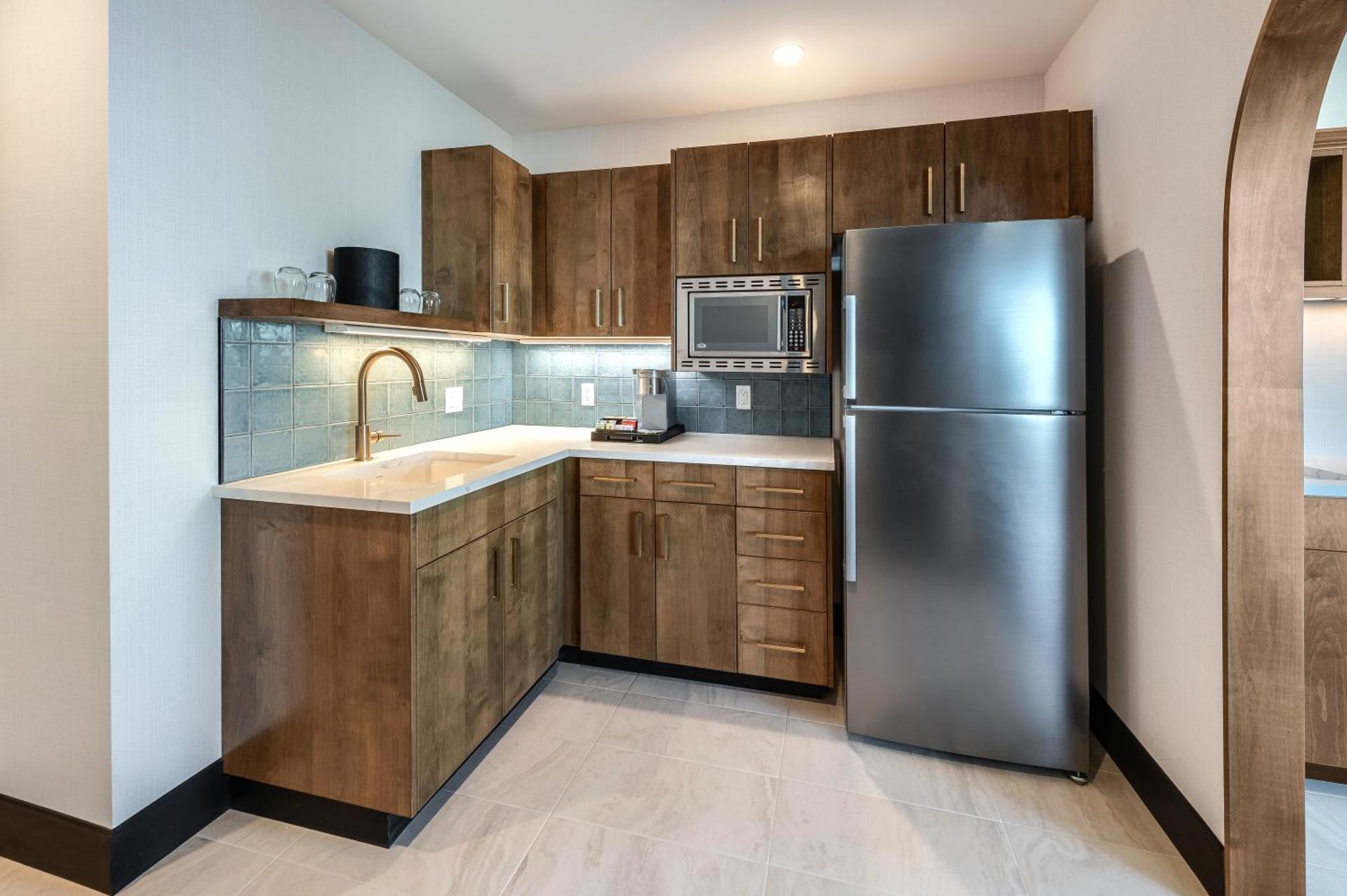 Kitchen or kitchenette