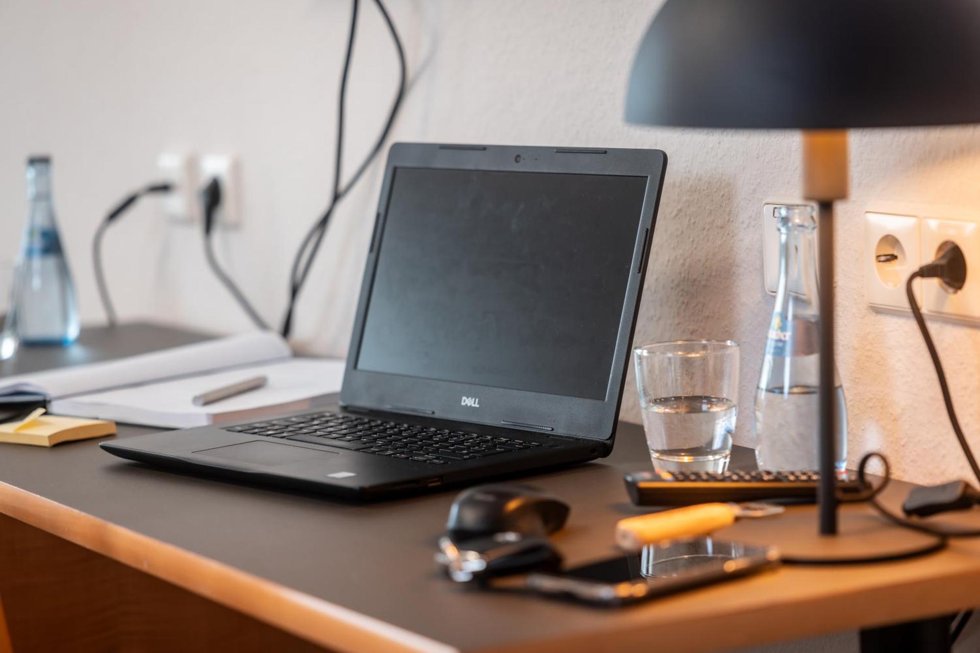 Roots Hotel Restaurant