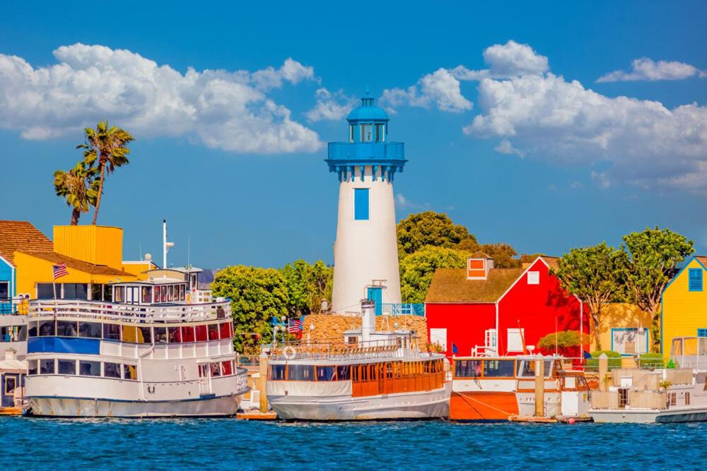 Spacious 3BDR 2BTH near Venice Beach with Pool