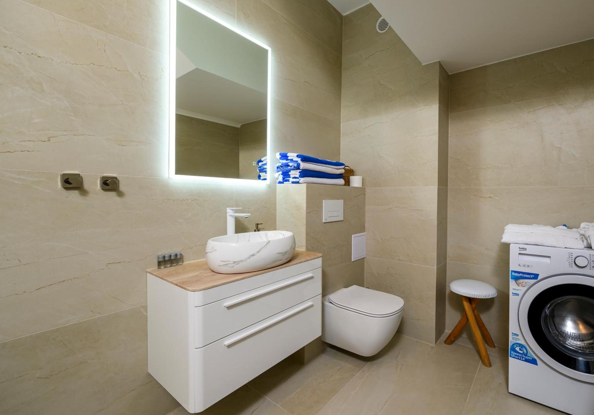 Gallery Luxury Suites & Rooms-Only Adults