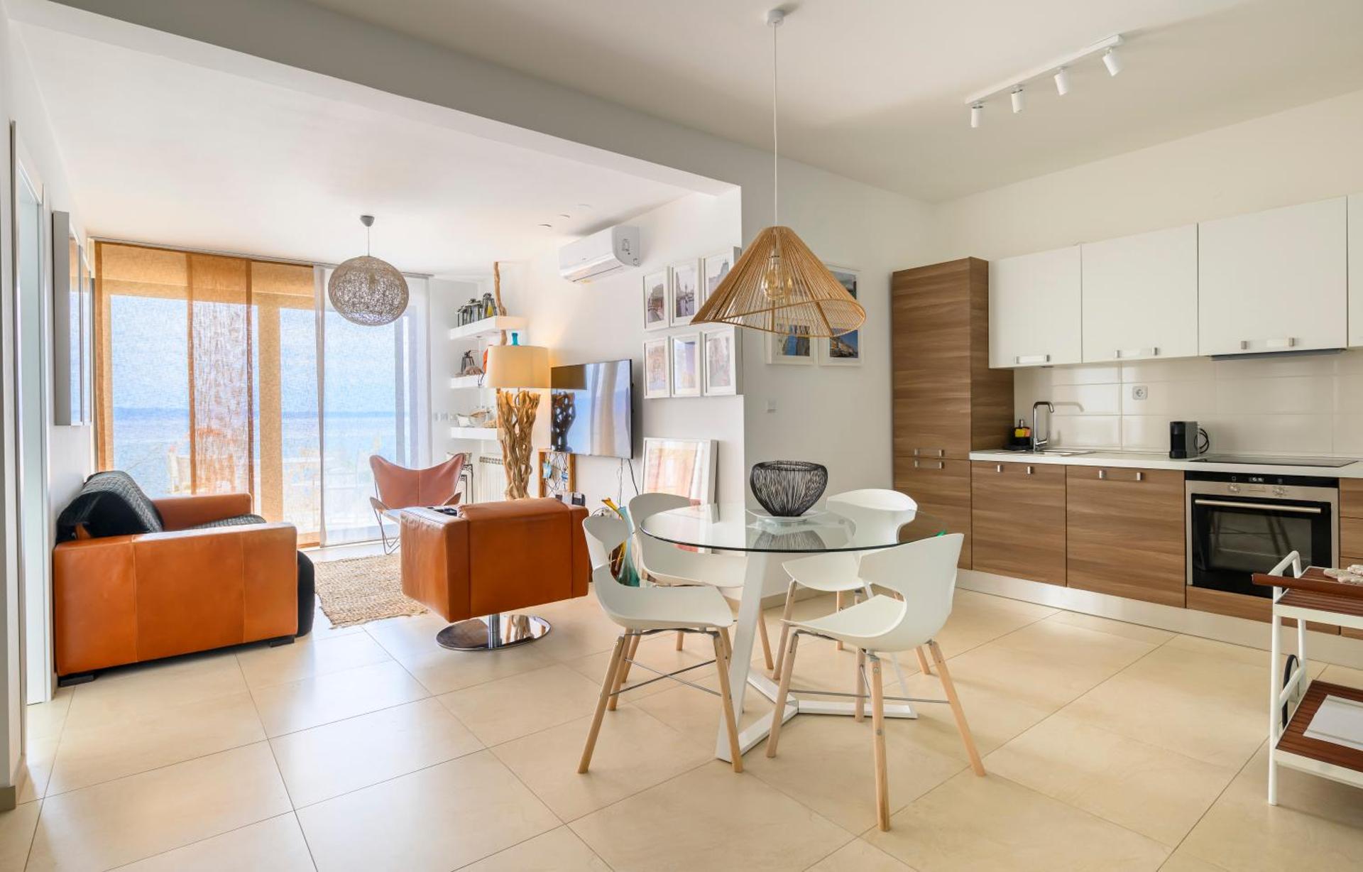 Gallery Luxury Suites & Rooms-Only Adults