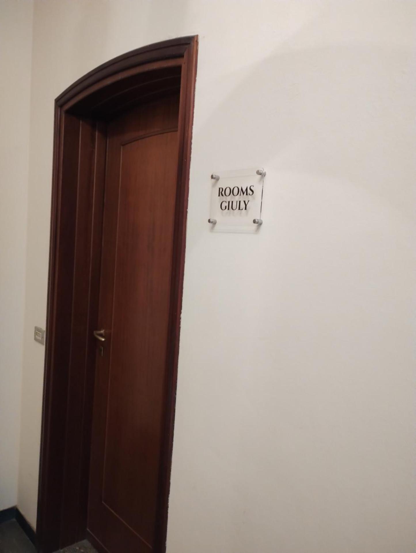 Palazzo Cusani Charming Rooms