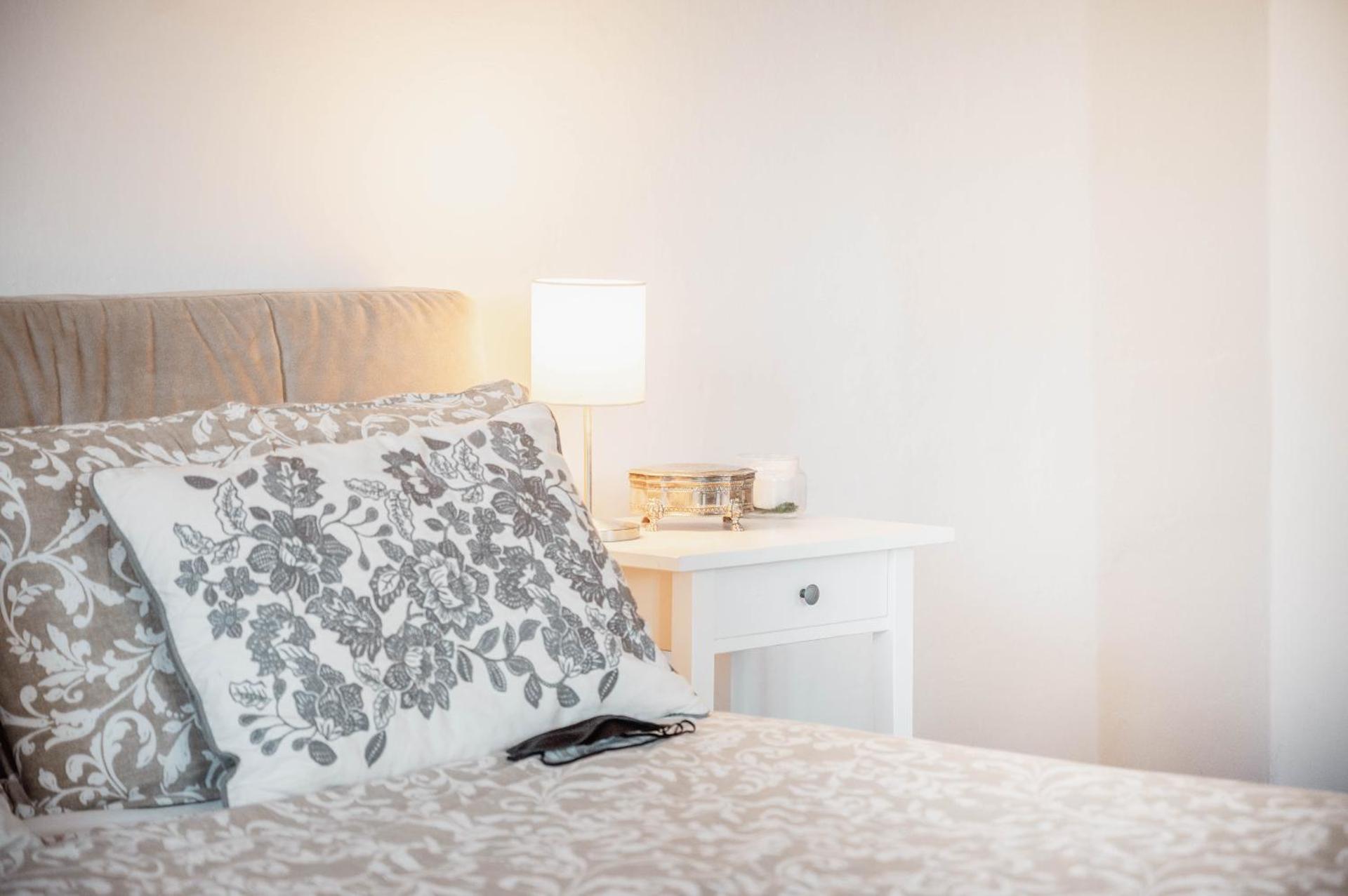 Casa Giulietta Caronti with view of lake Como