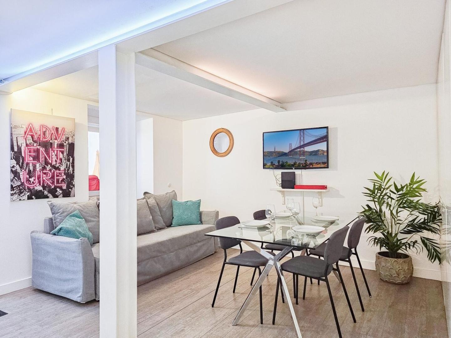 Ground floor apartment with private patio and AC