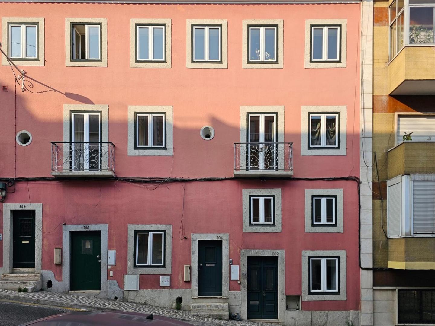 Ground floor apartment with private patio and AC