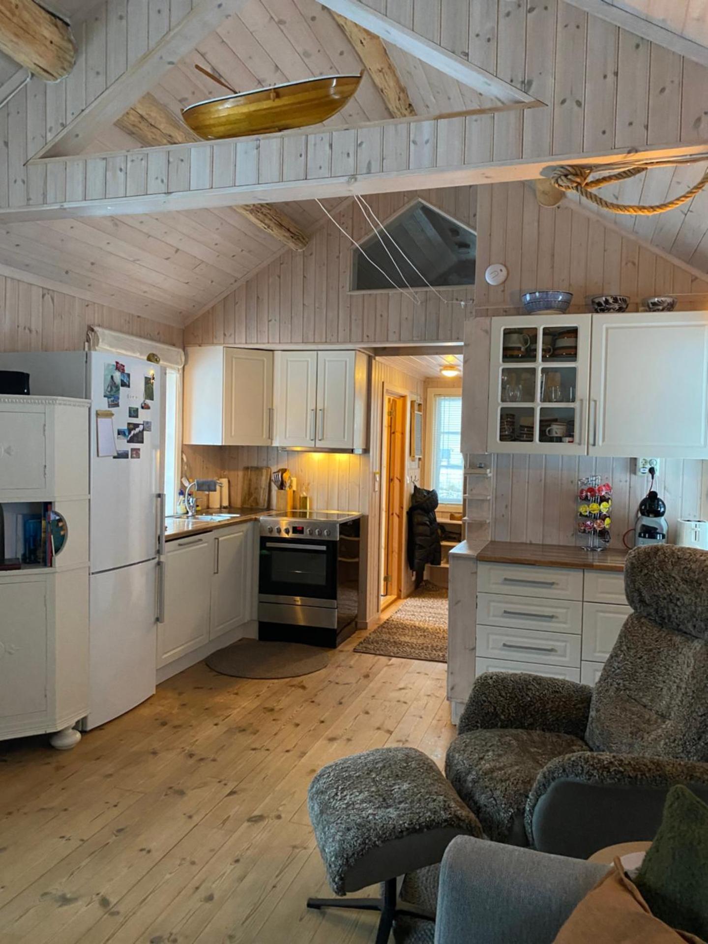 Unstad cabin with seaview