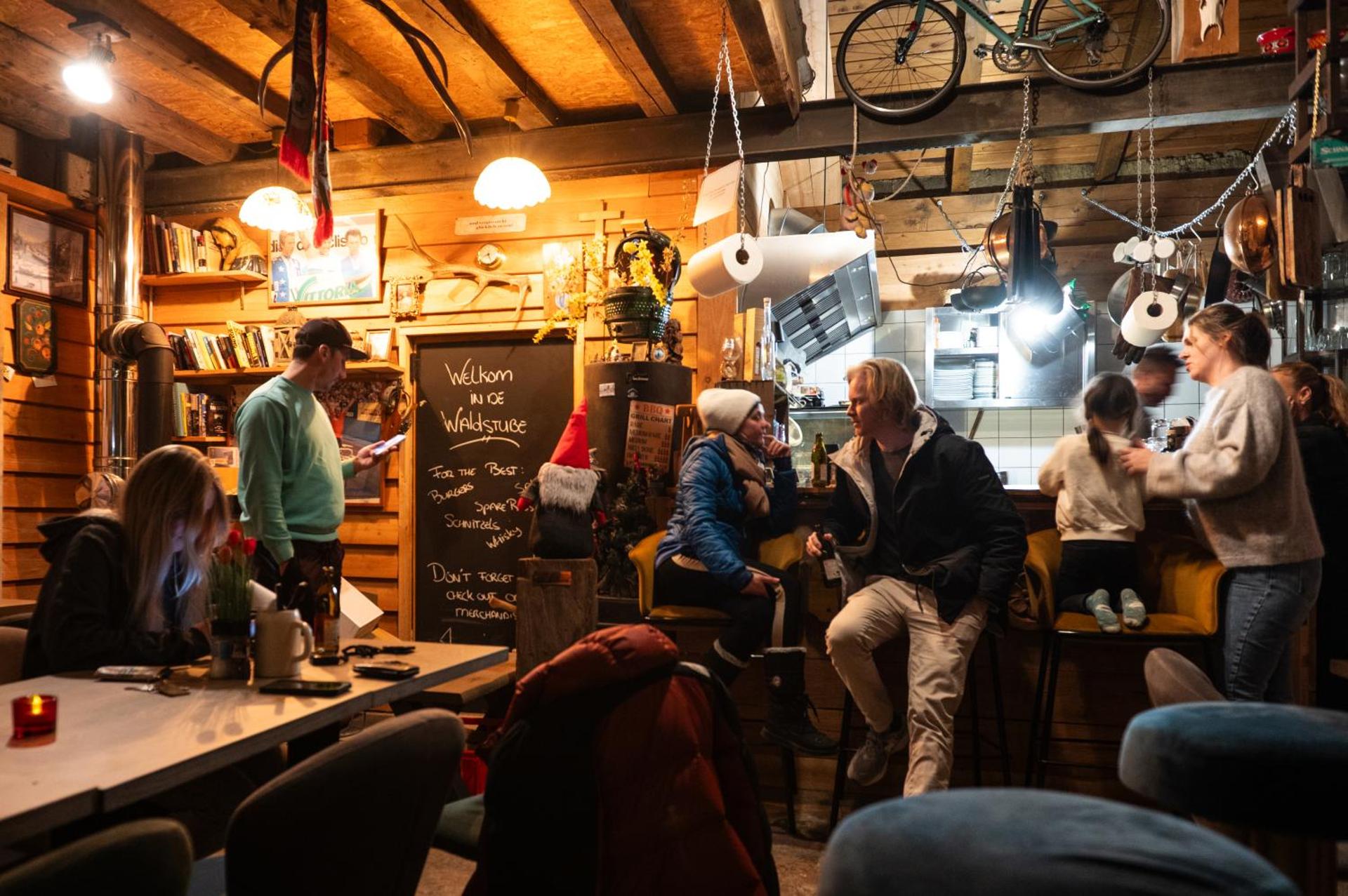 Restaurant/places to eat