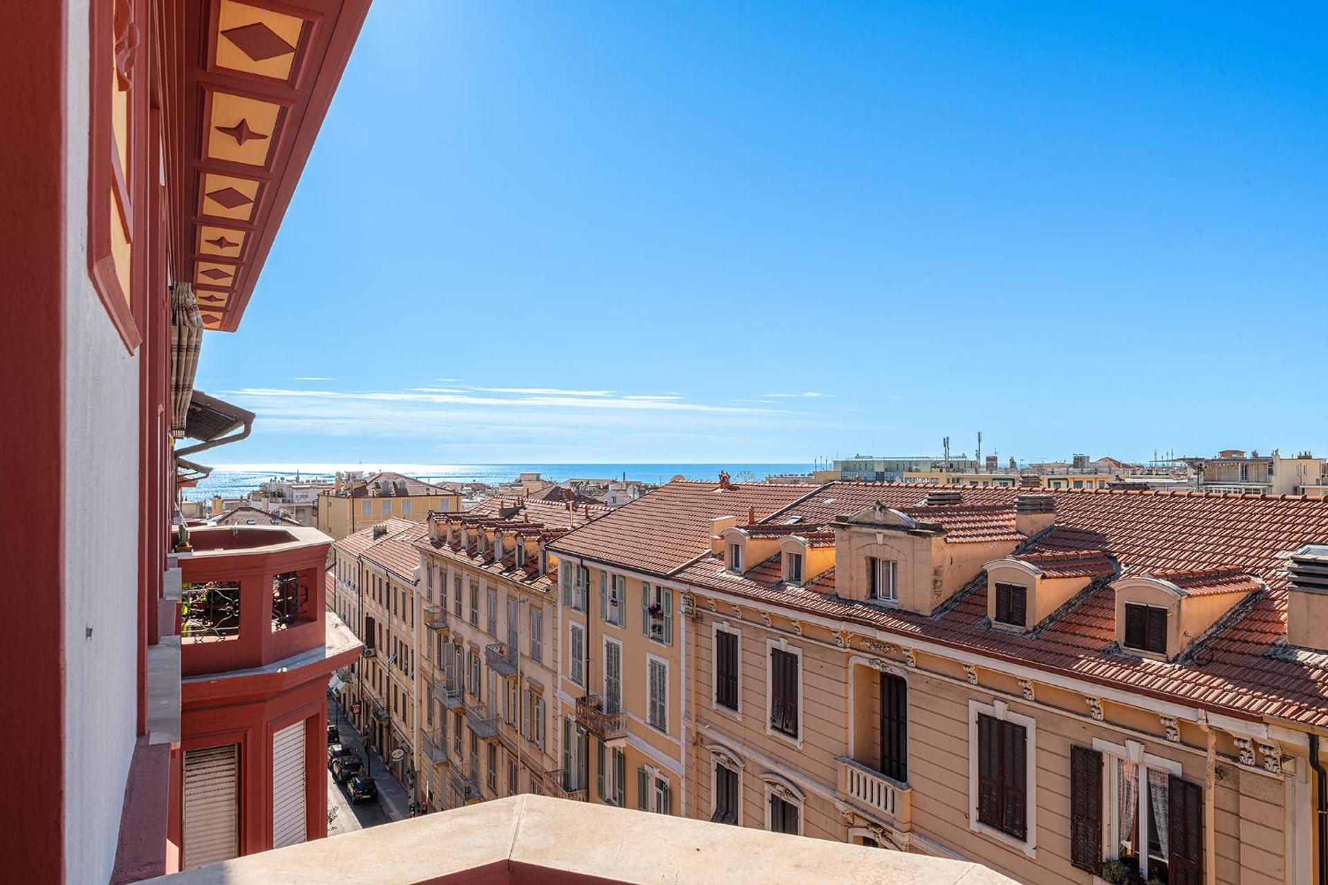 Un tuffo a Sanremo, nell'Art Deco!