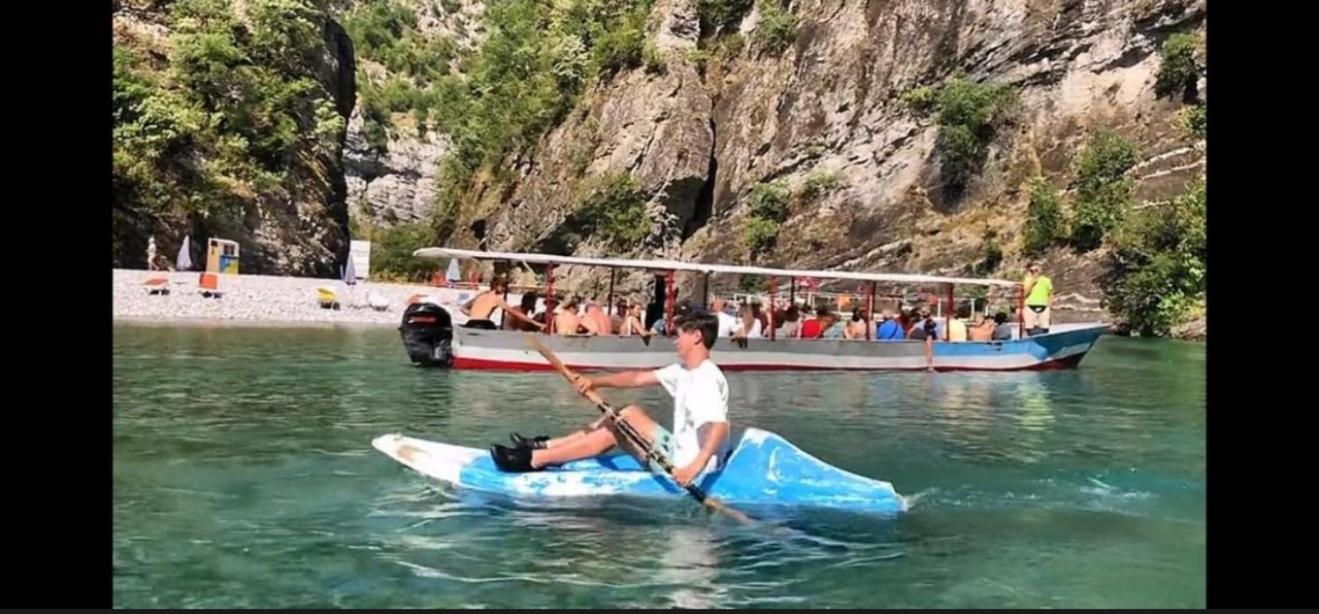 Borbardha dhe 7 xhuxhat