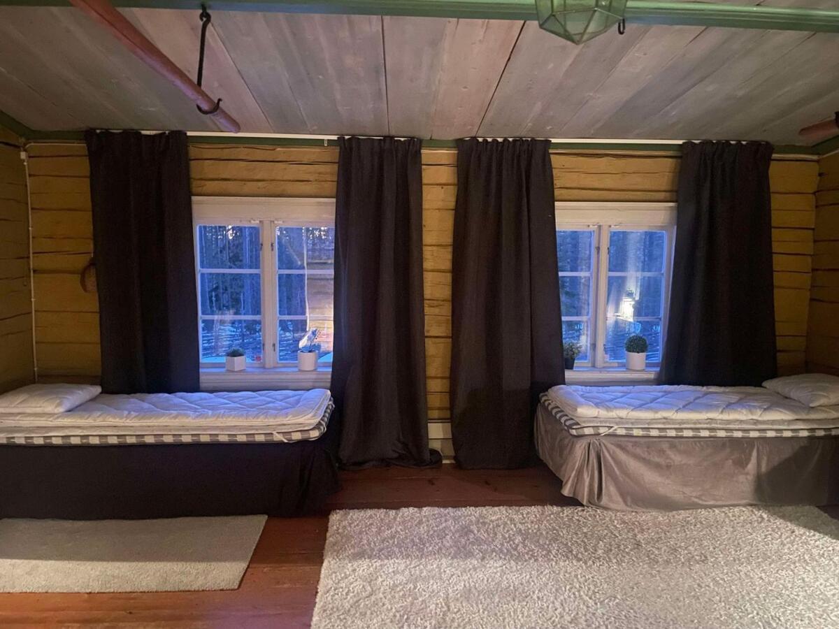 Nice ski in ski out cabin