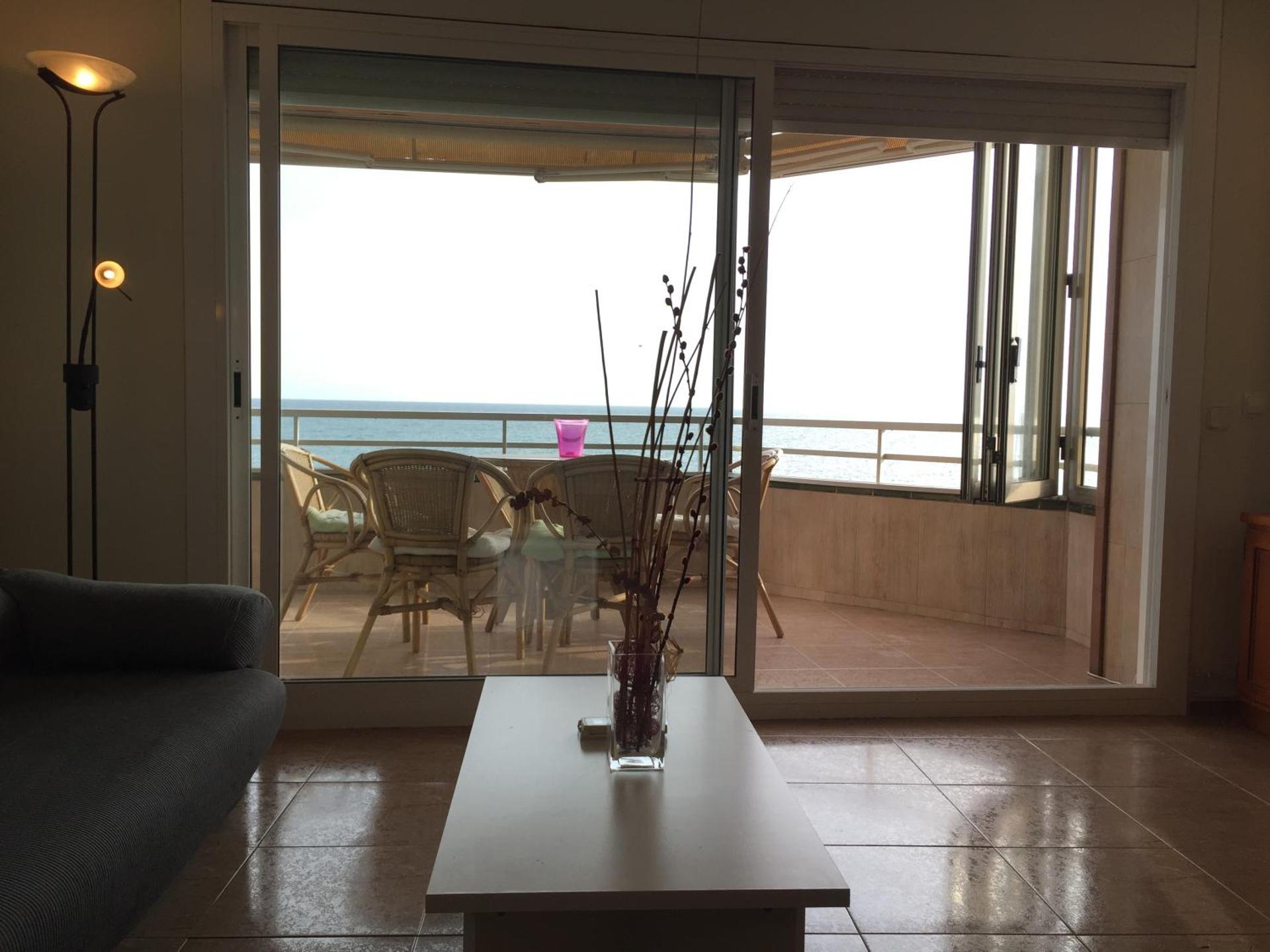 Communal lounge/ TV room