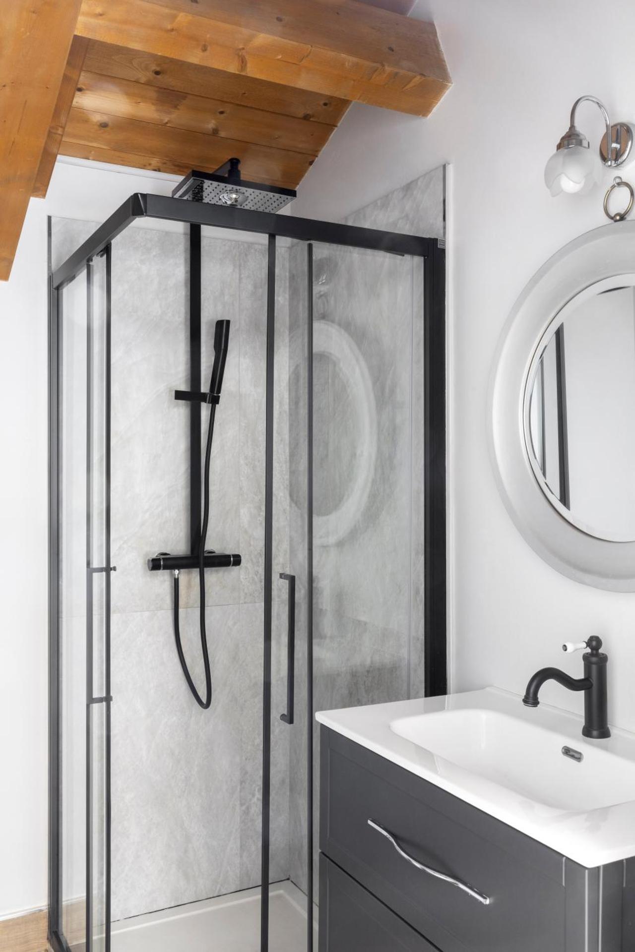 Deluxe Suite - Attic