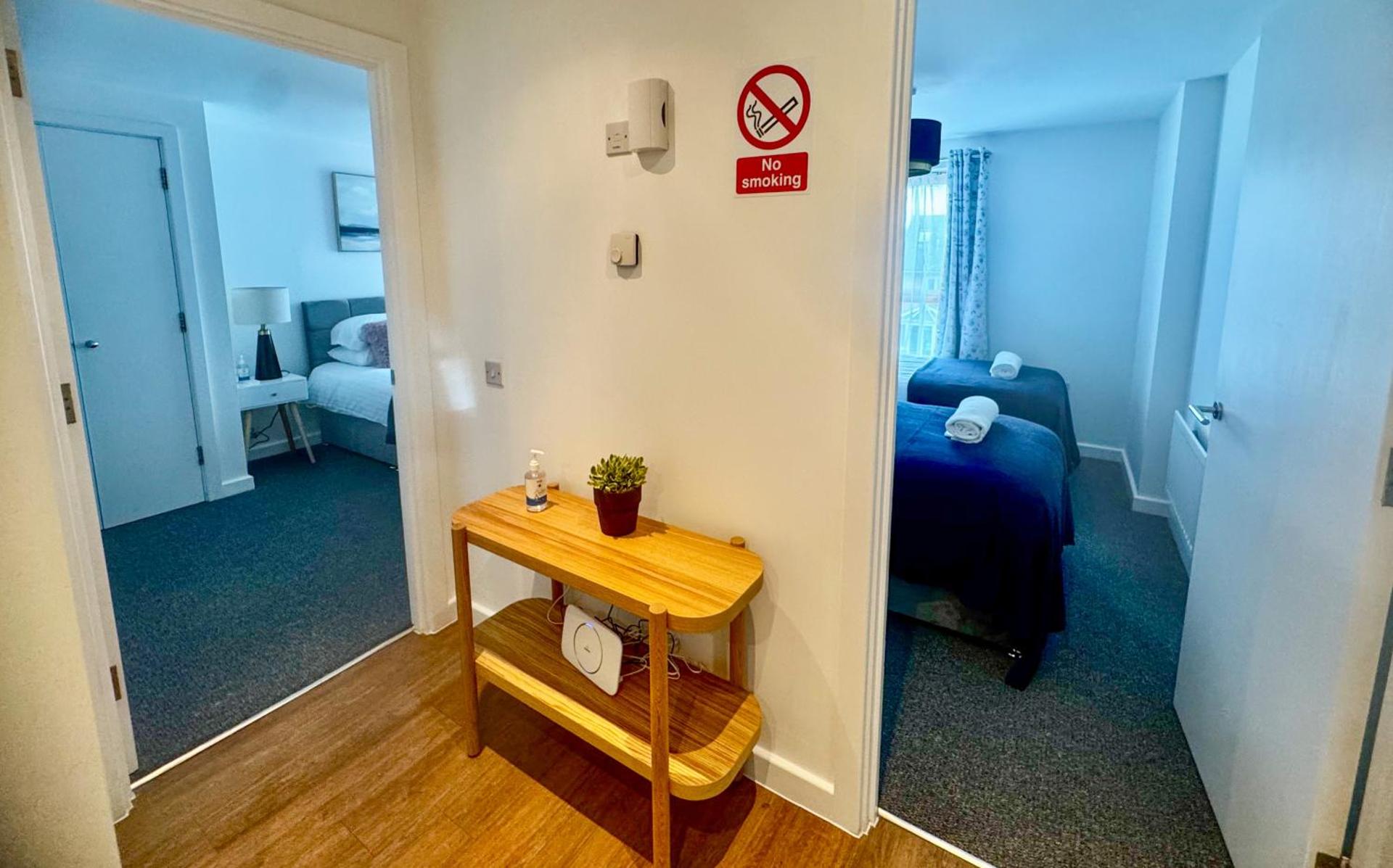 GreenGage Tree Stylish 2 Bedroom with Balcony & Parking