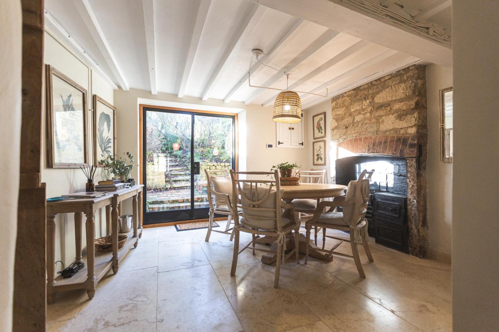 Medius Cottage in the Cotswolds