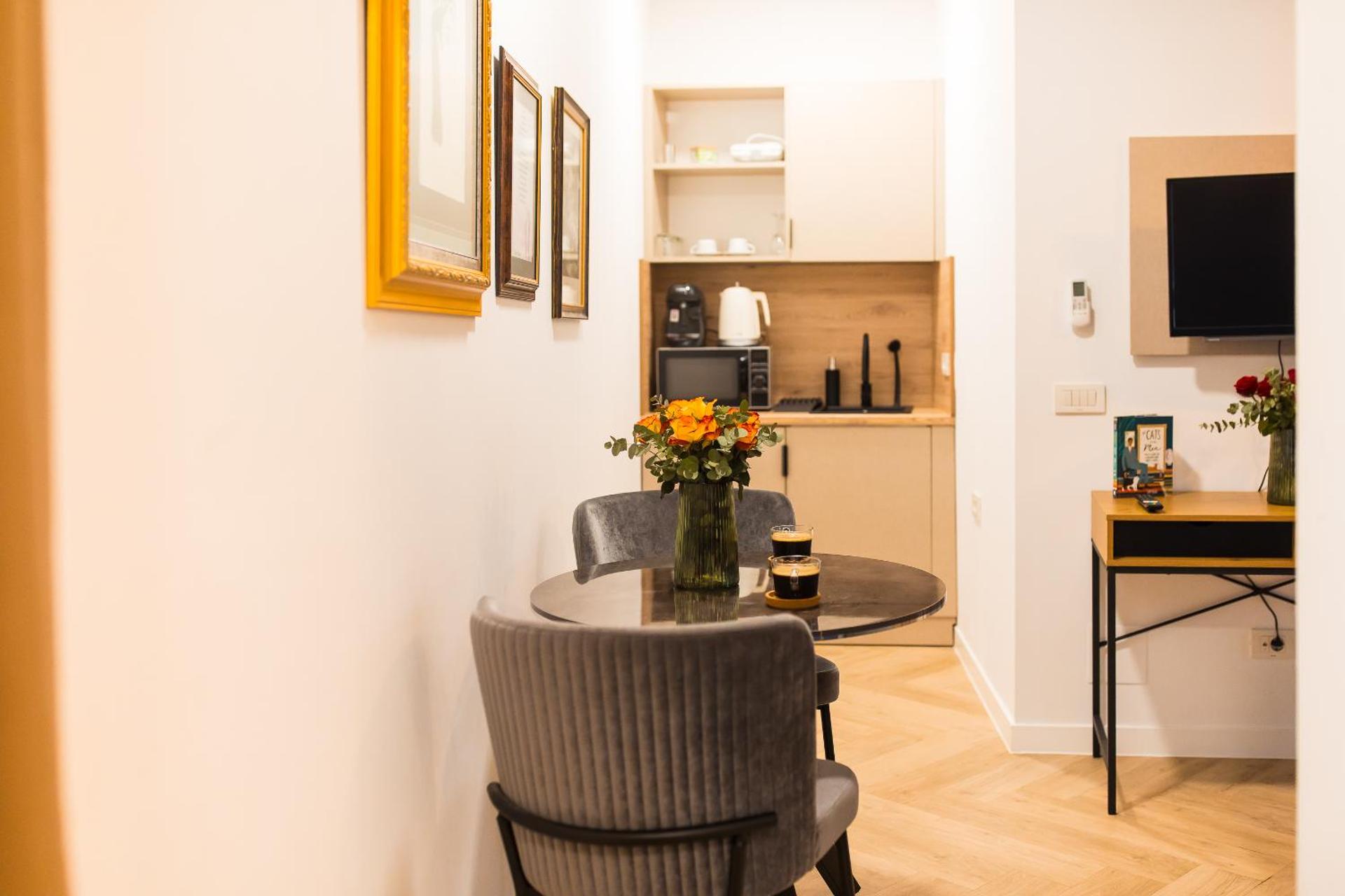 Kitchen or kitchenette