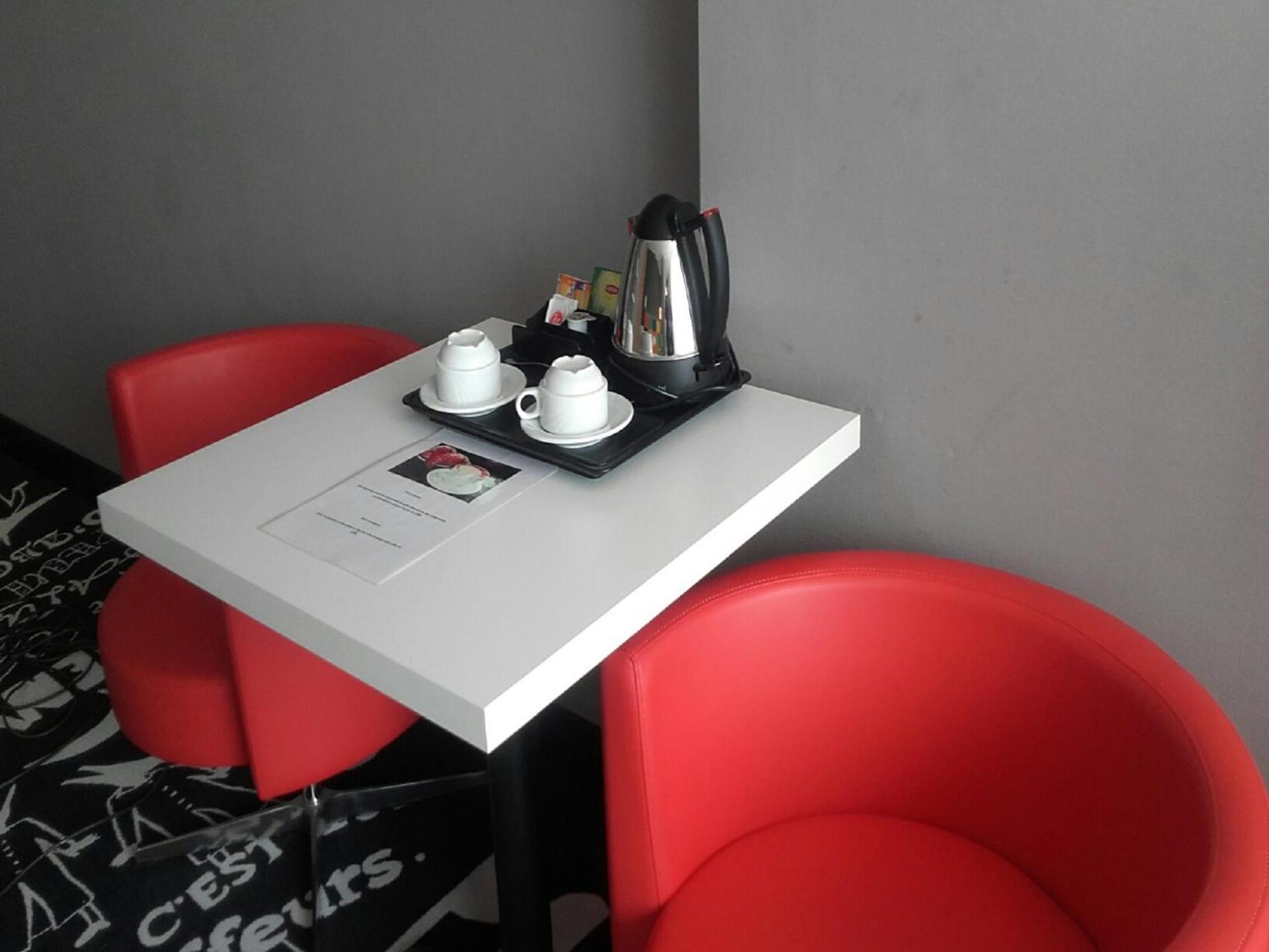 Coffee/tea facilities