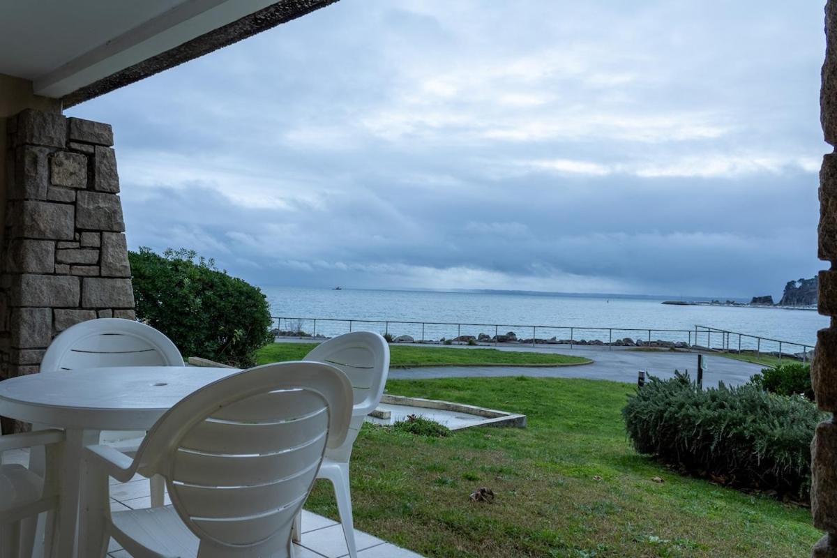 Ti Cap - plage à pieds - Piscine