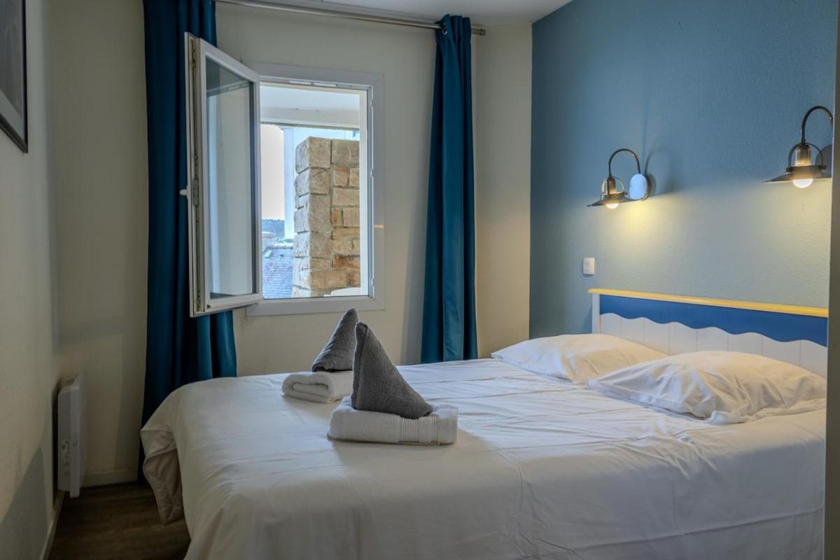 Ti Cap - plage à pieds - Piscine