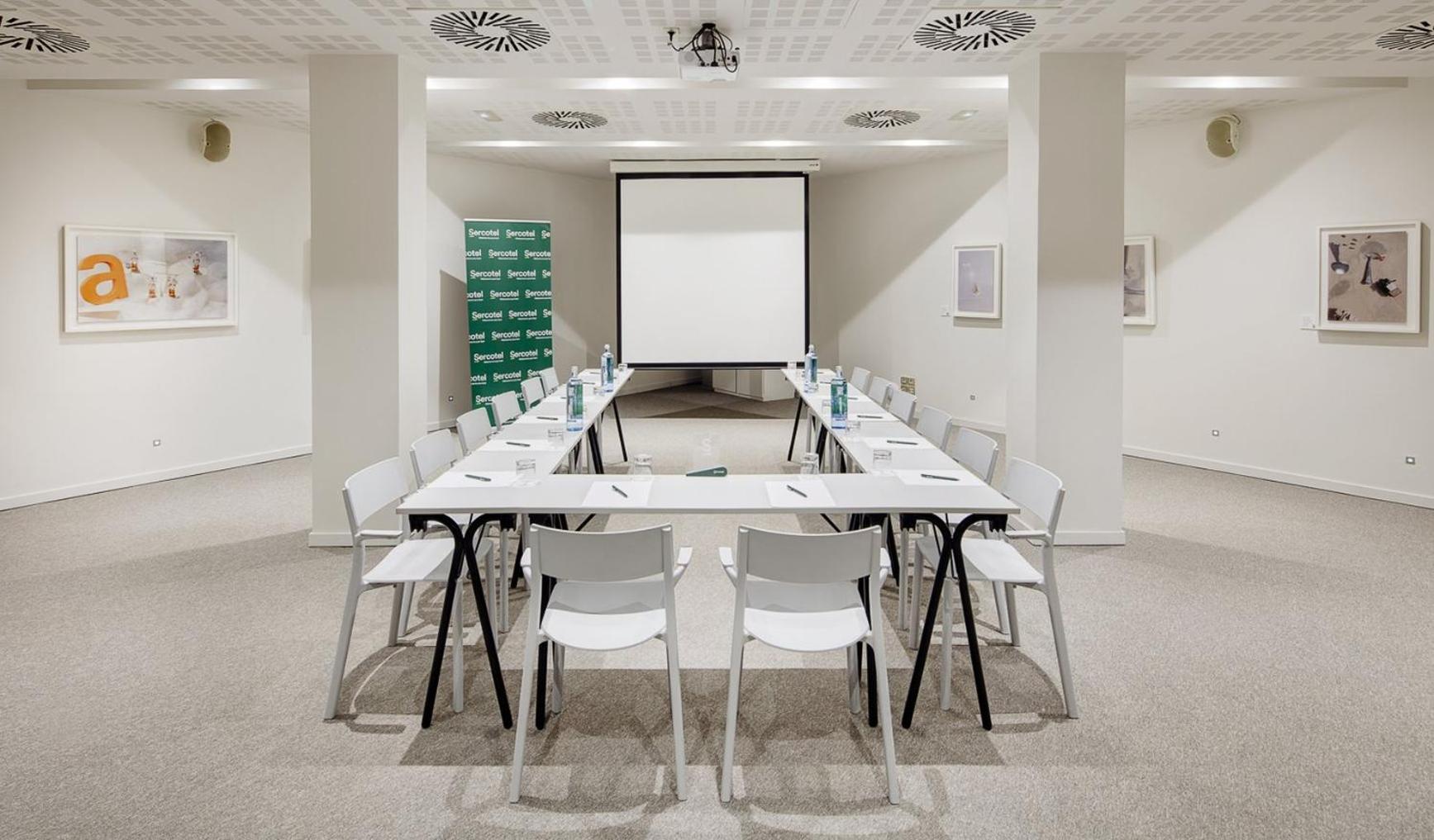 Meeting/conference room
