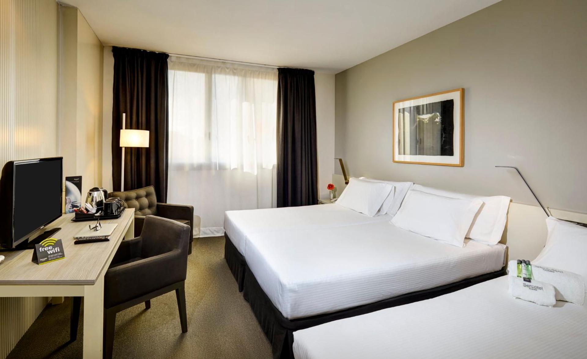 Photo of the whole room