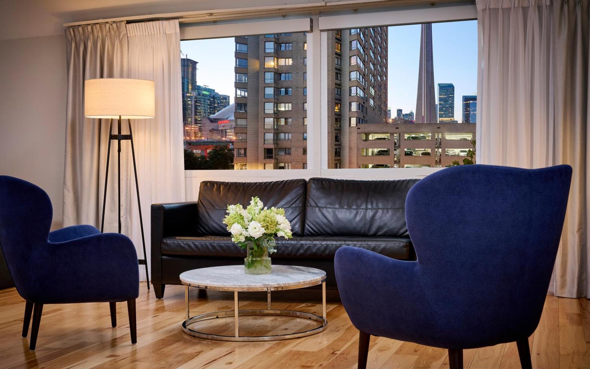 Queen Suite with Two Queen Beds - Non-Smoking