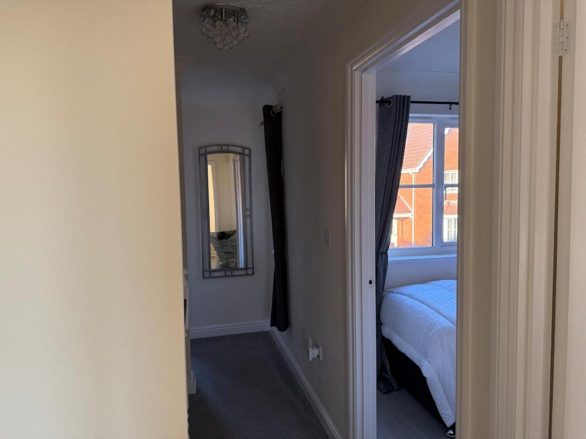 Theos Nook 4 Bedroom House, Sleeps 6