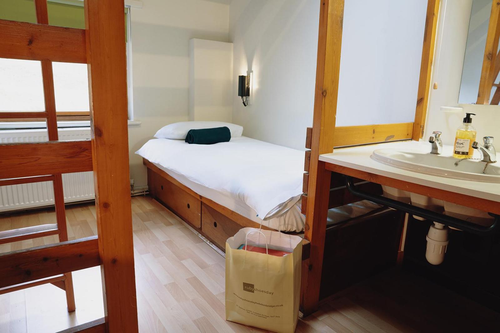 IOU Hebden Bridge Vegetarian Hostel