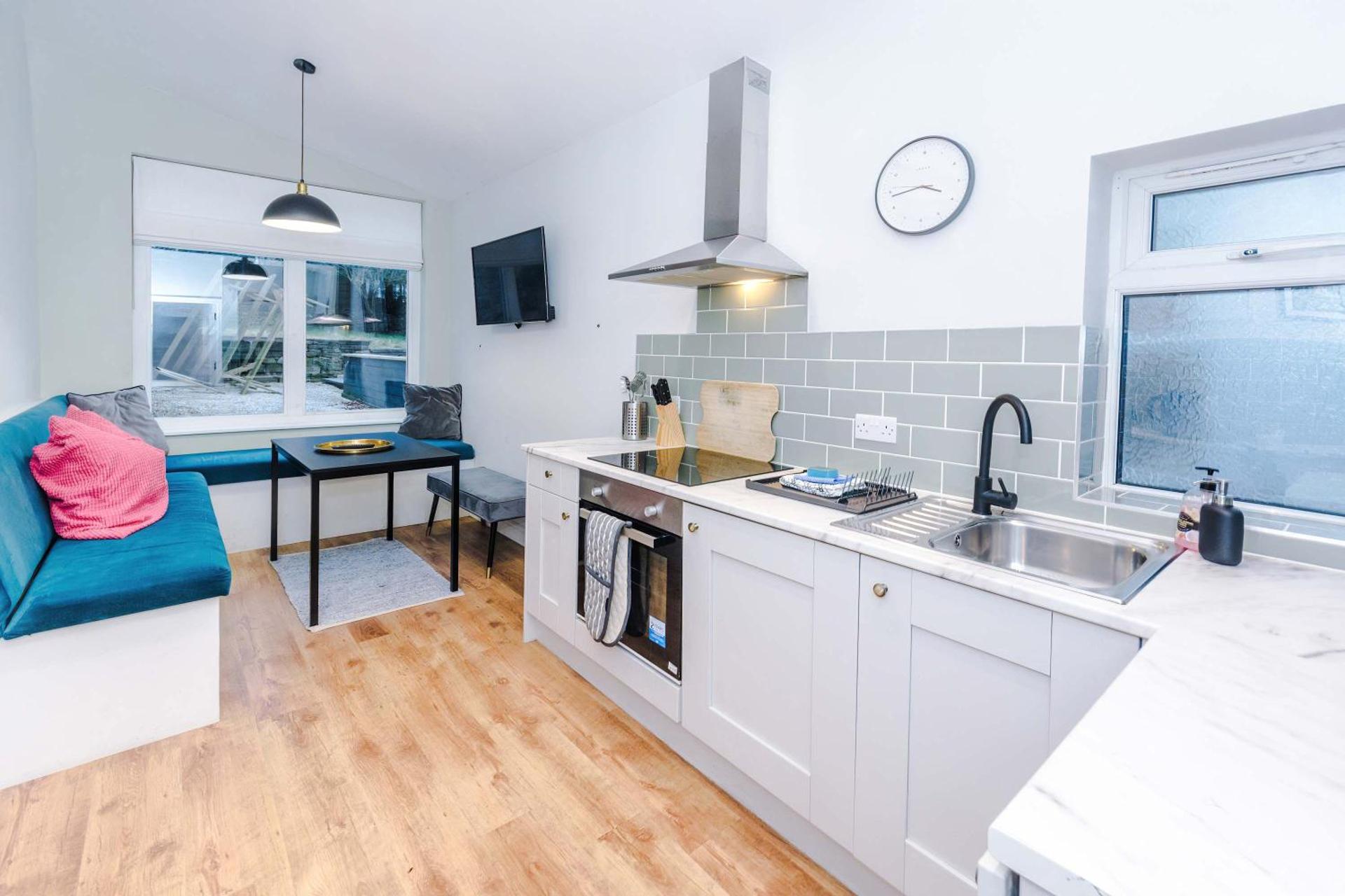 Lincoln House 2 Bedroom Buxton by Assured Stays