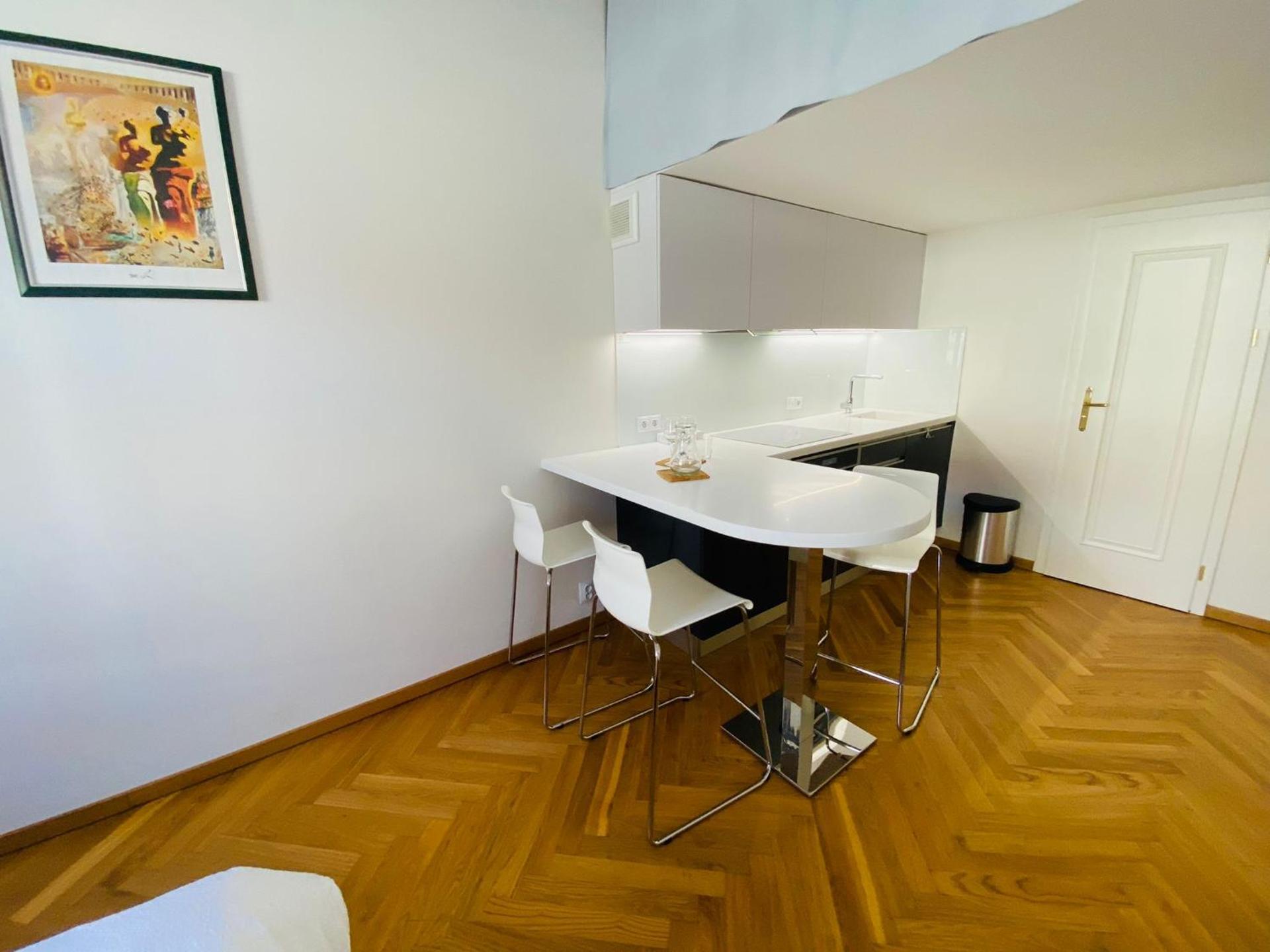 Modern Apartments Letna