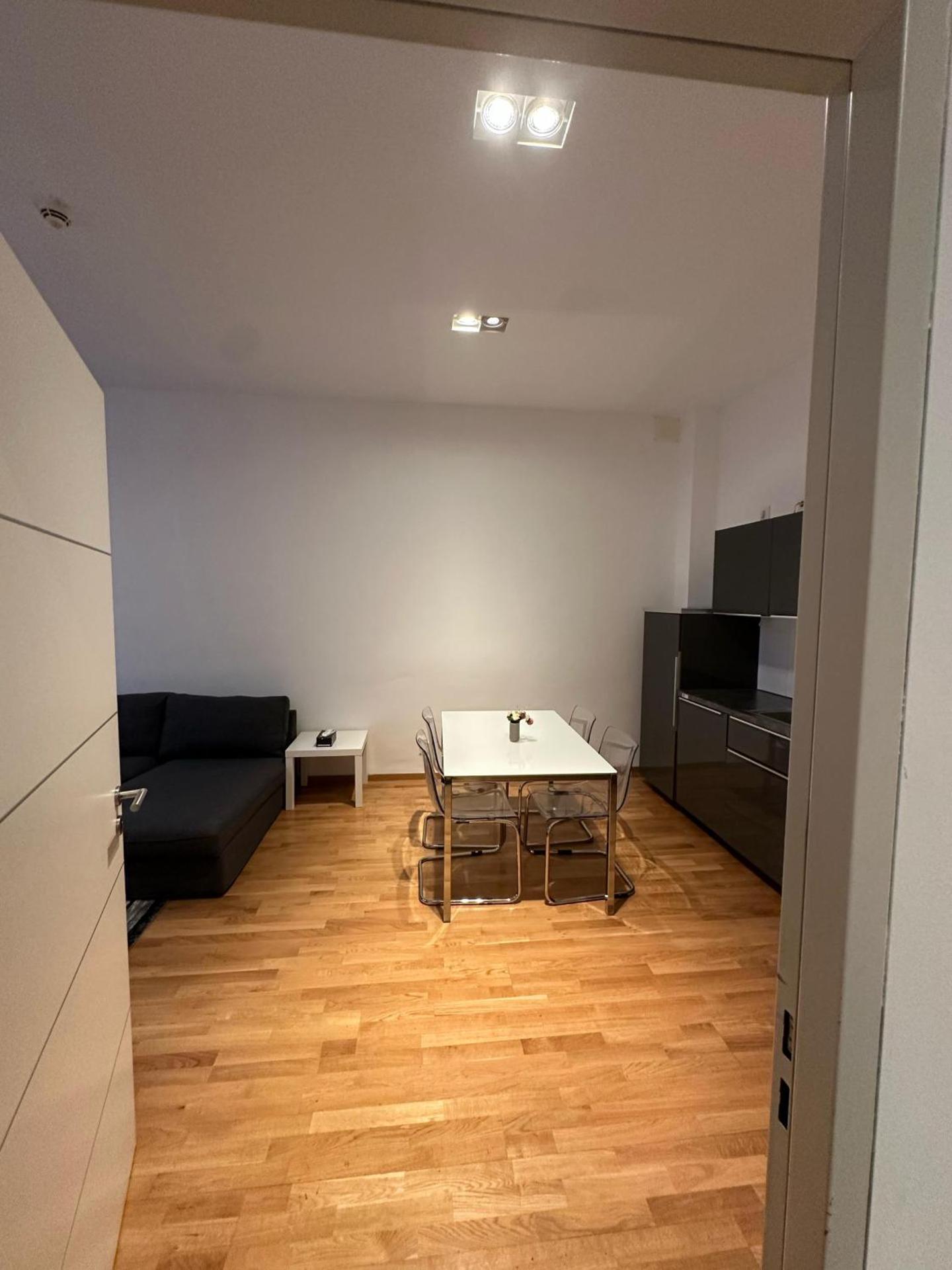 Al Nafurah Apartments