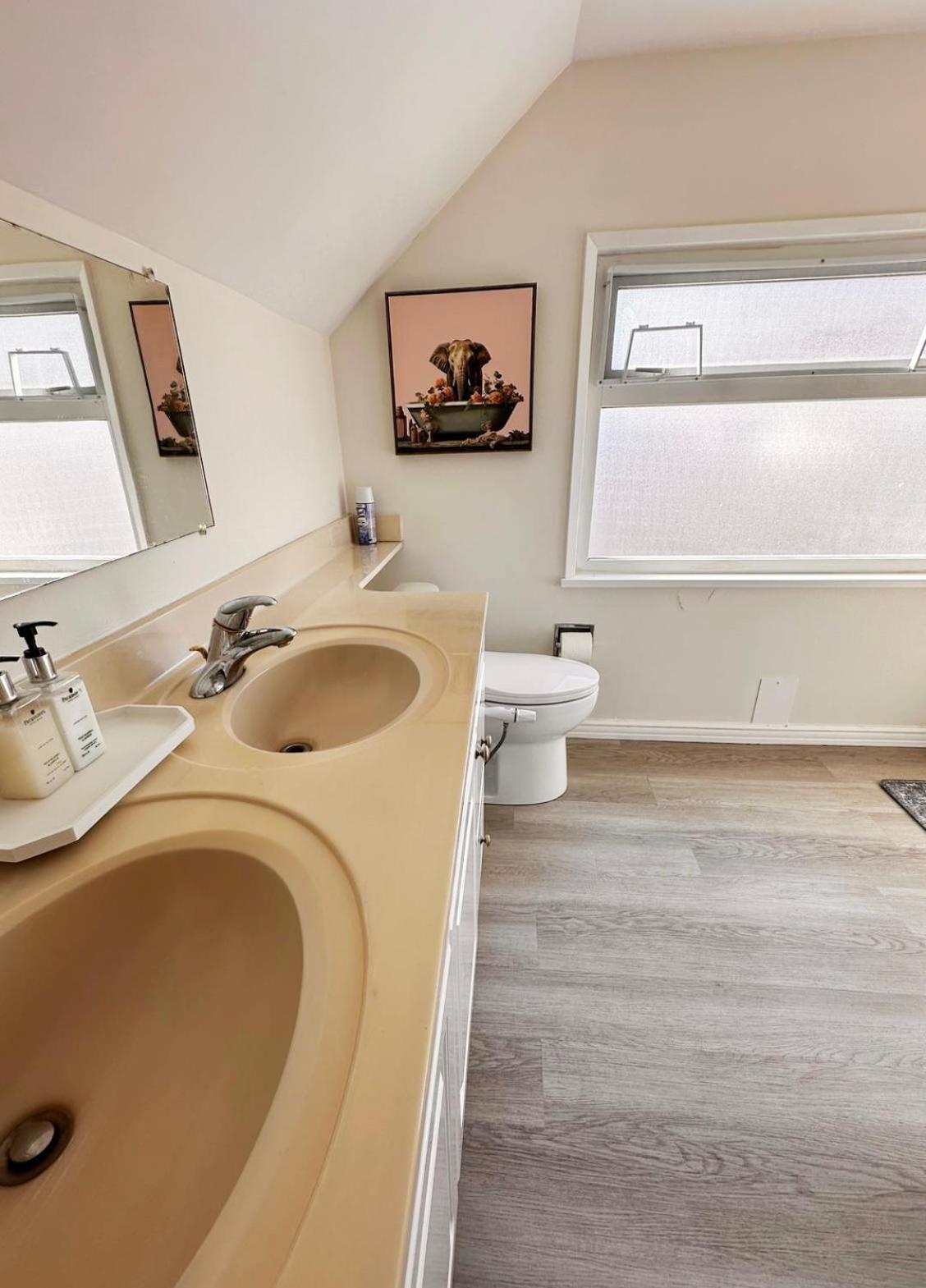 Elmshade Villa in Vancouver South