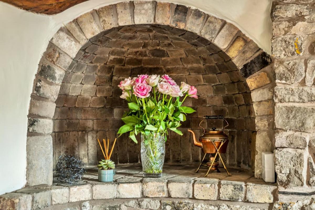 18th Century Farmhouse, England Wales Border, Breathtaking Views