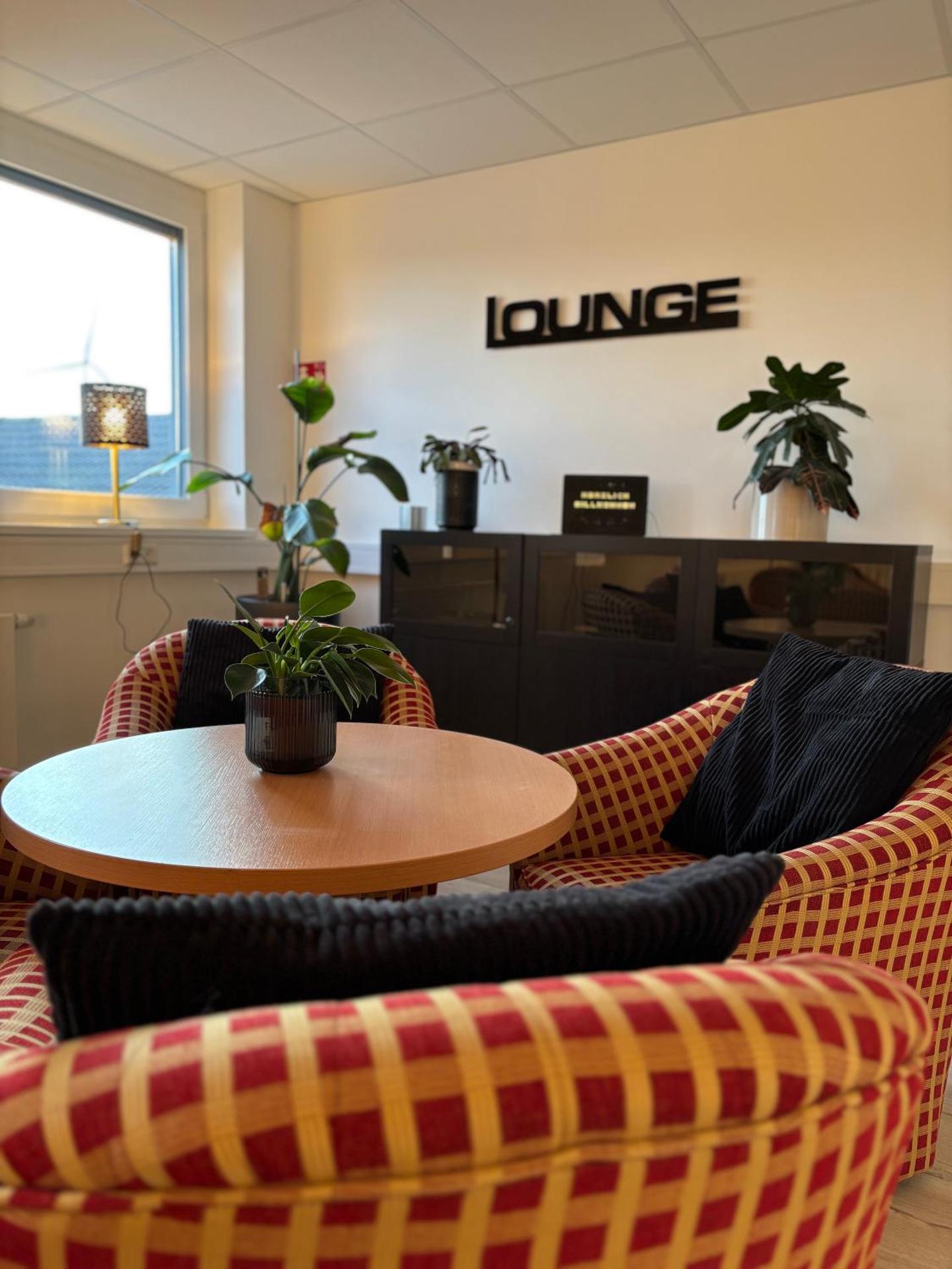 Communal lounge/ TV room