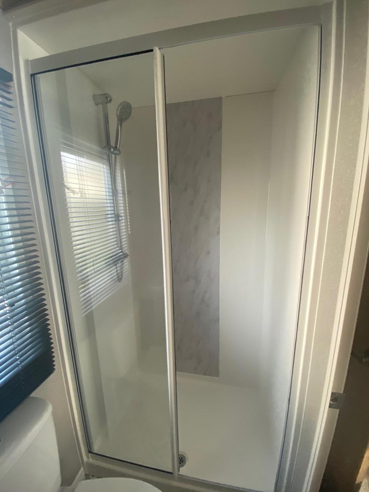 Coghurst Hall Holiday Home Sleeps 6, 2 bedrooms