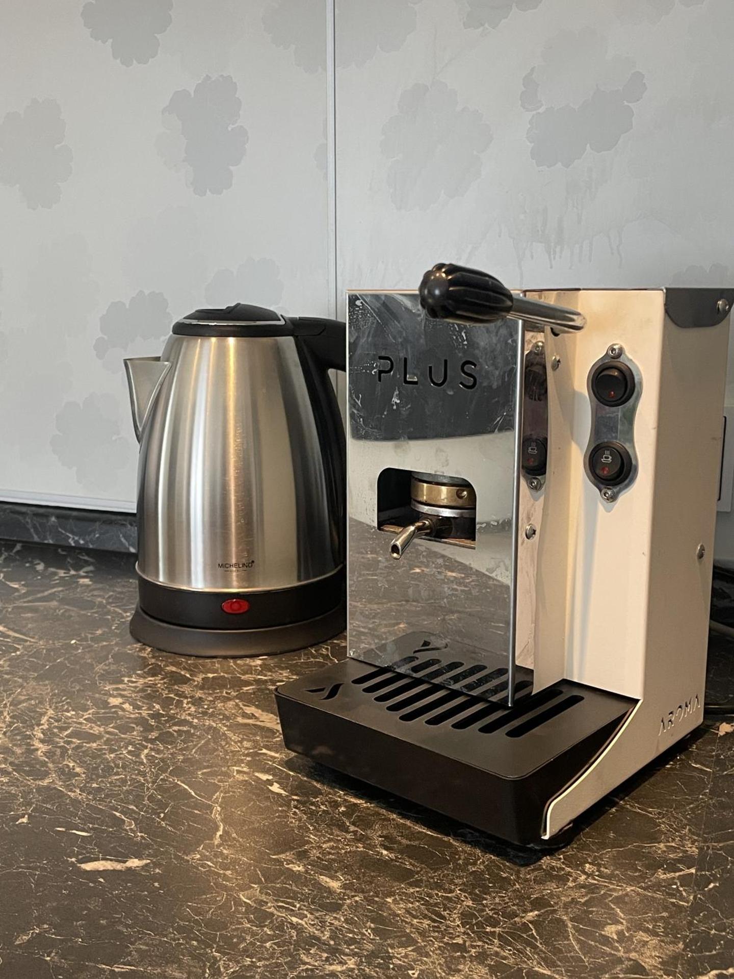 Coffee/tea facilities