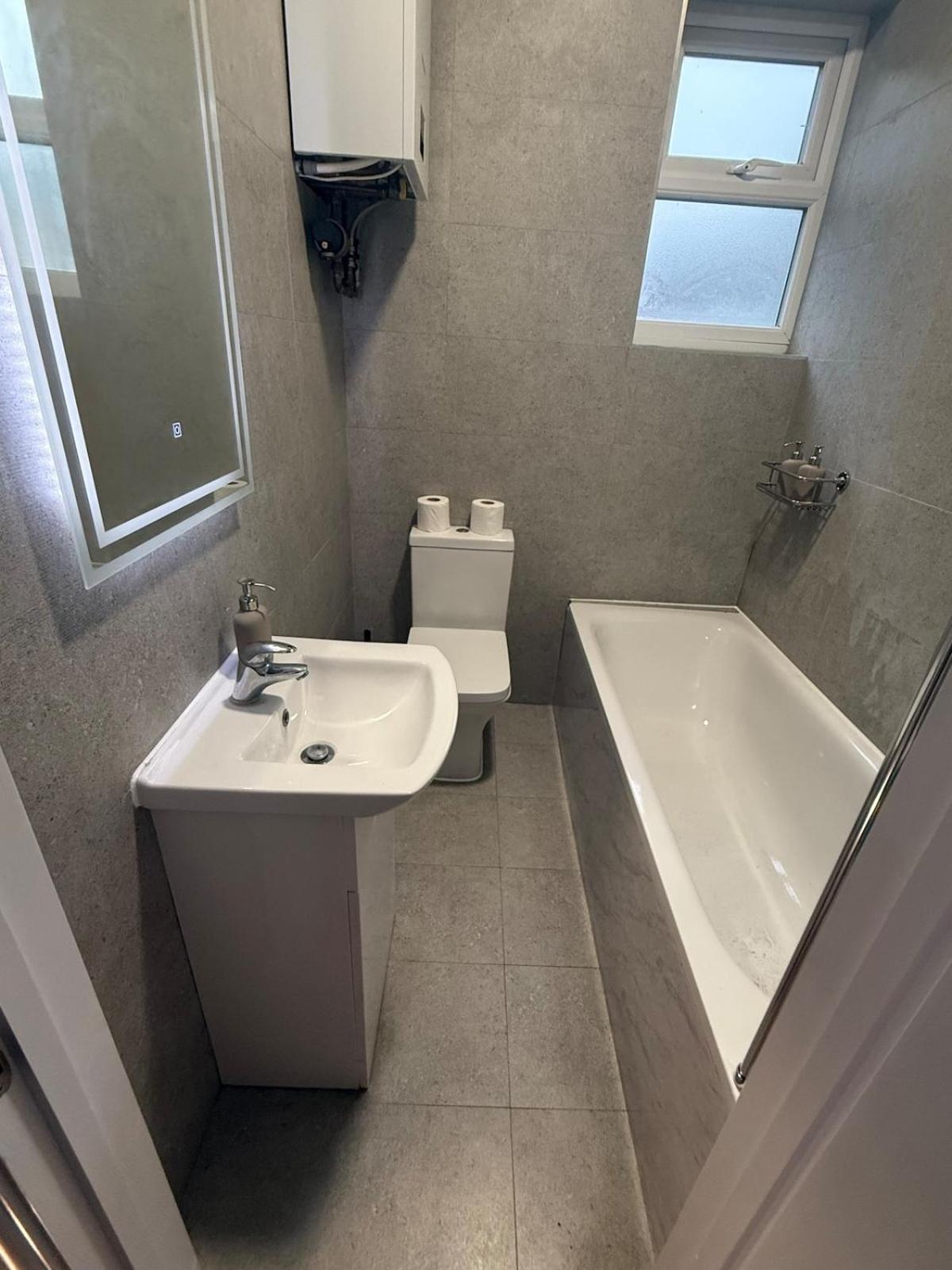 One bed flat in Clapham junction