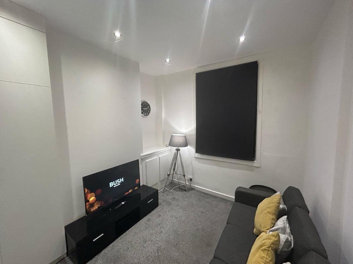 Cosy Home in Newton-Le-Willows