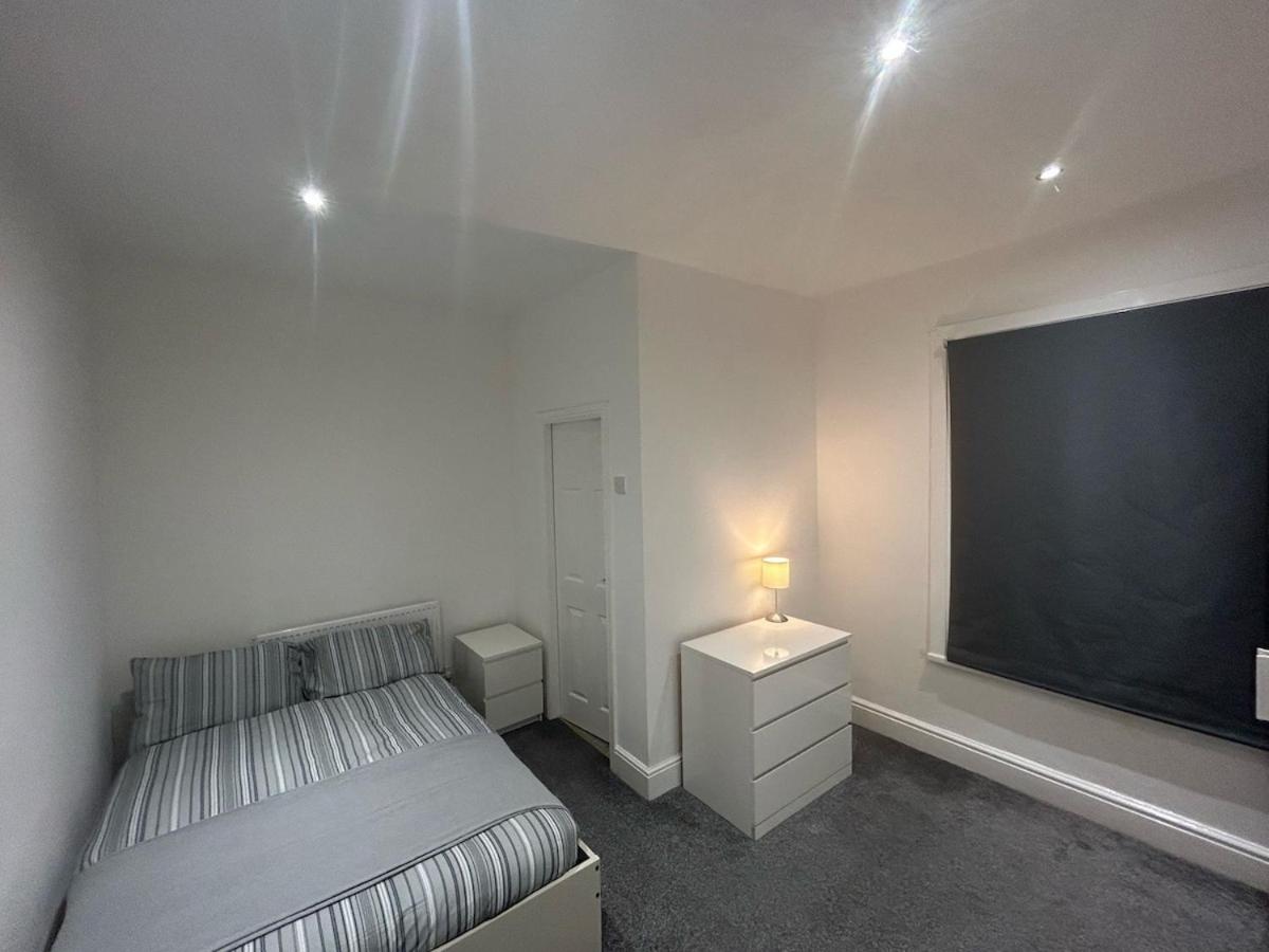 Cosy Home in Newton-Le-Willows