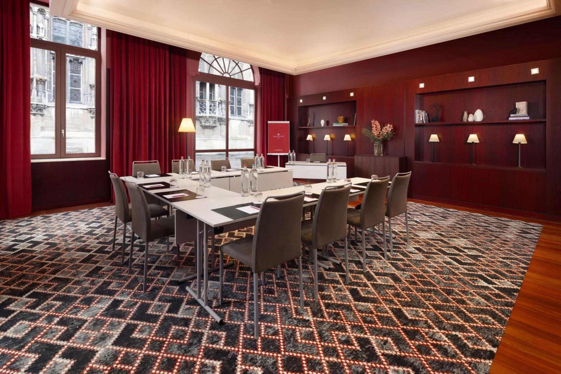 Meeting/conference room