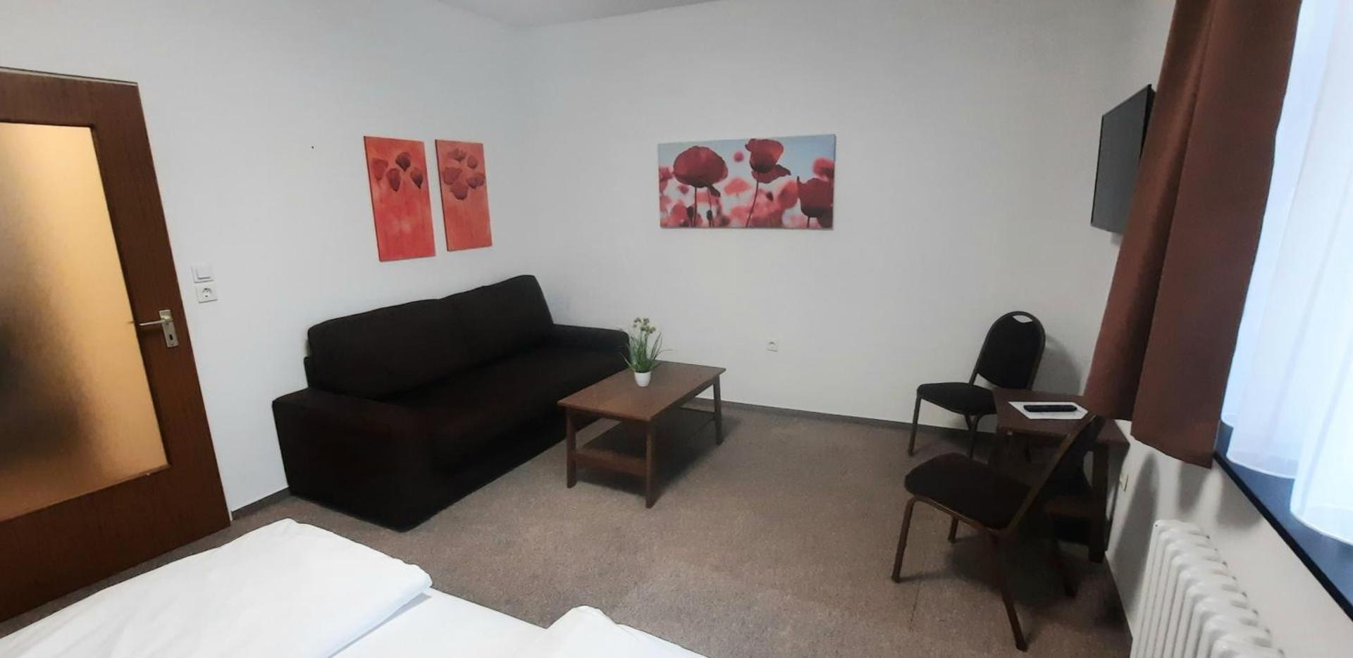 Photo of the whole room