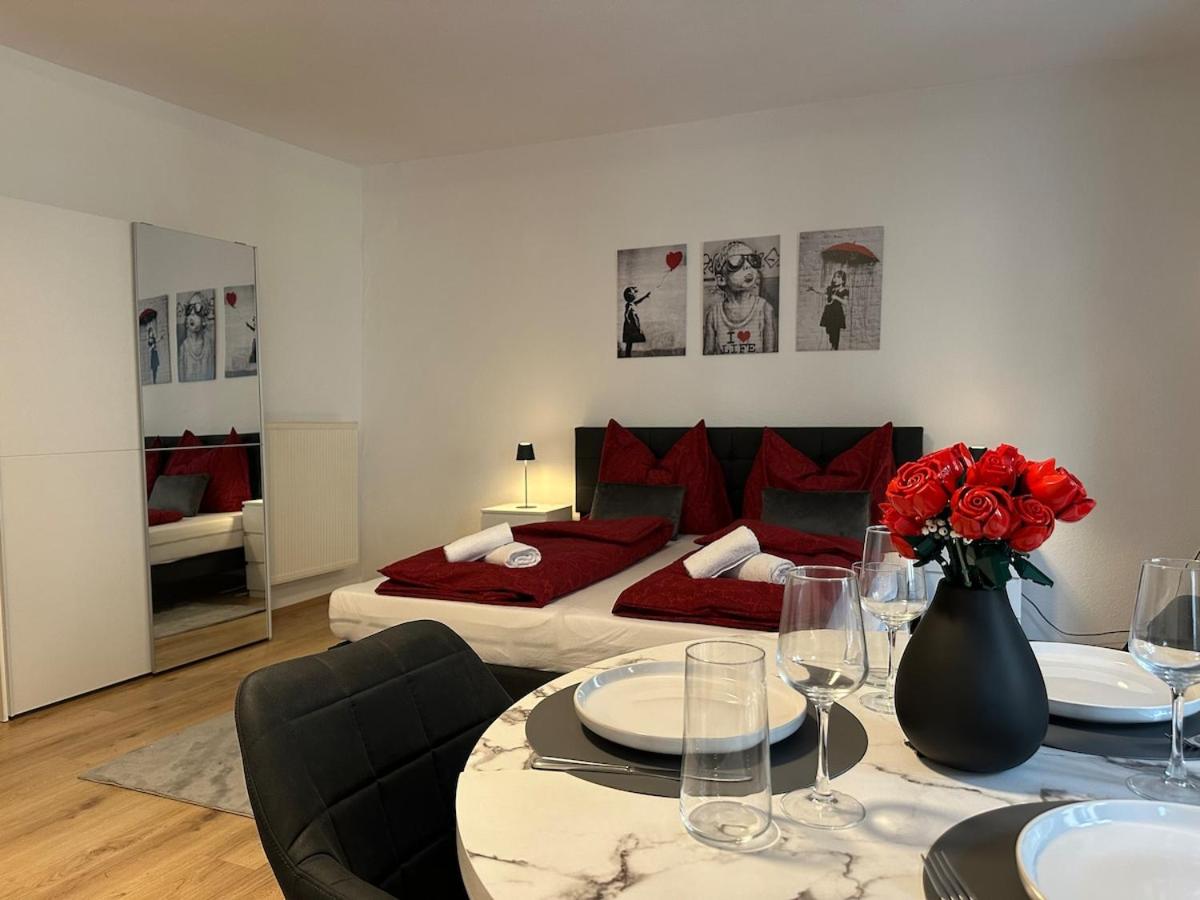 Deluxe Studio im Zentrum von Bregenz "Roses Are Red"