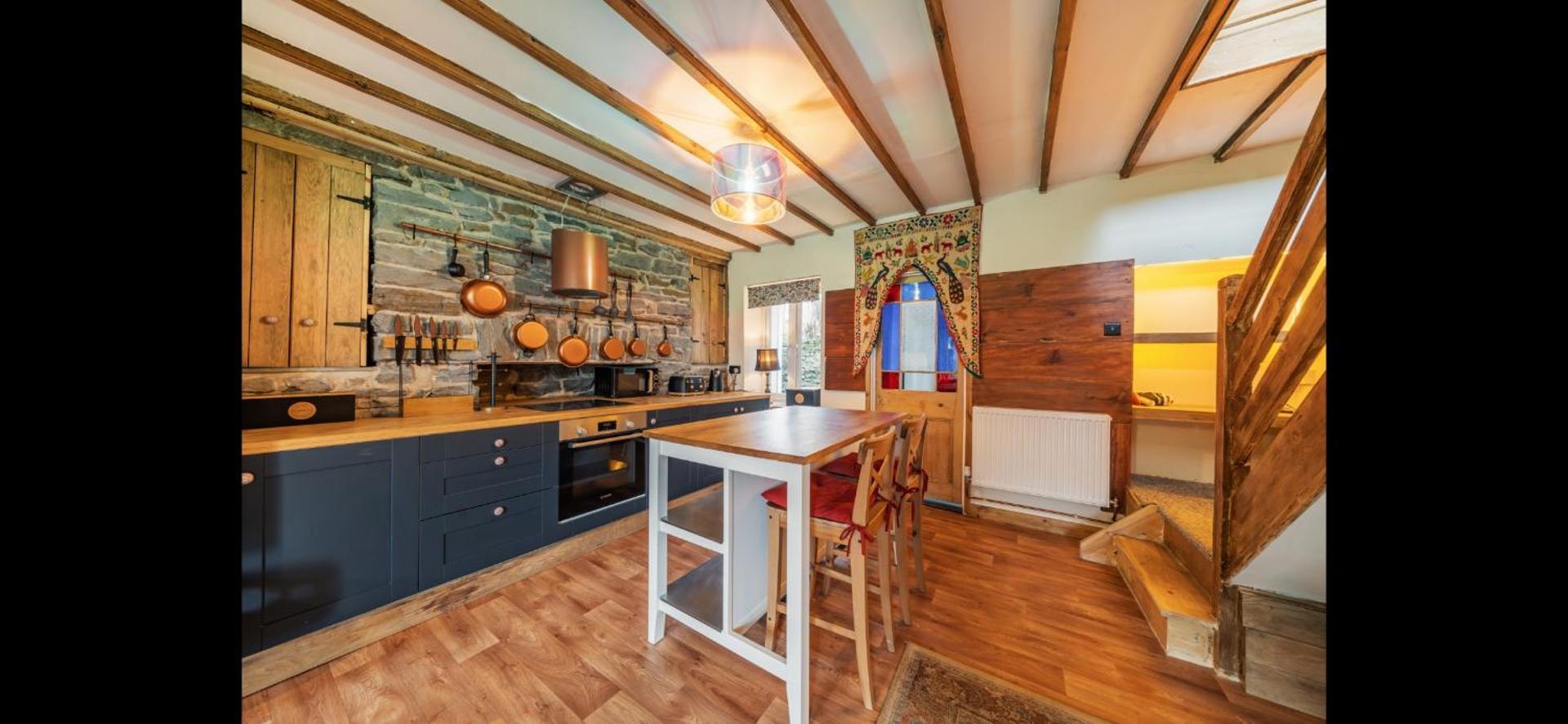 Quirky Mountain Cottage