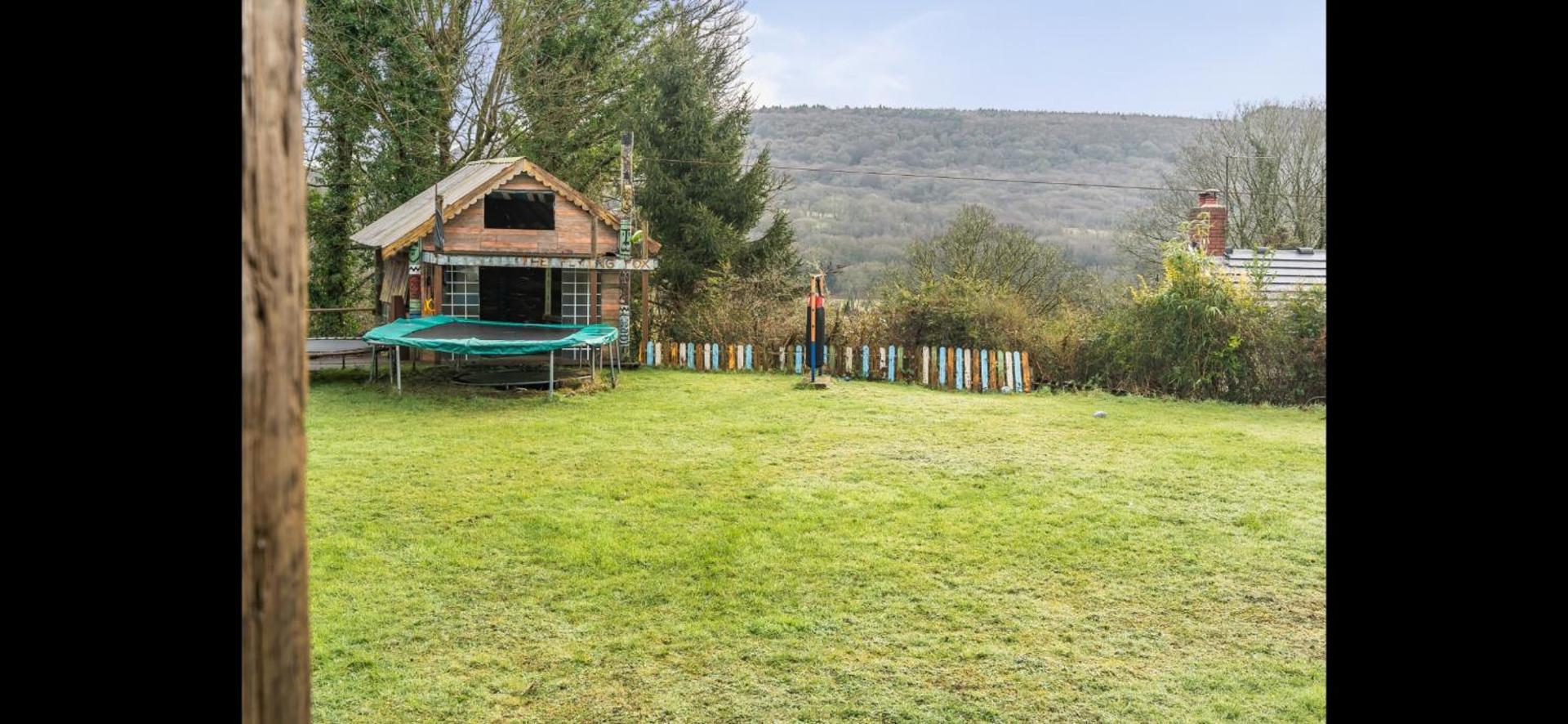 Quirky Mountain Cottage