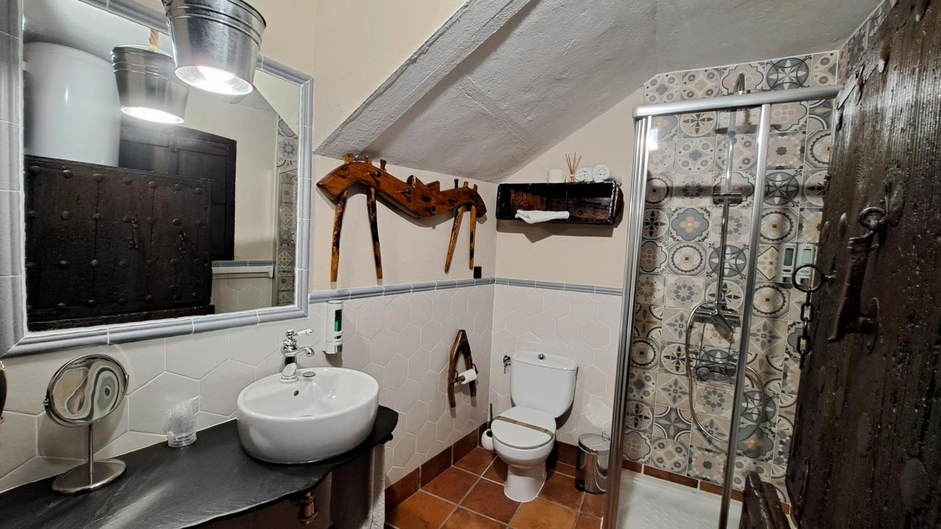 Casa Rural LA BODEGA, ofrece cata de vino gratis